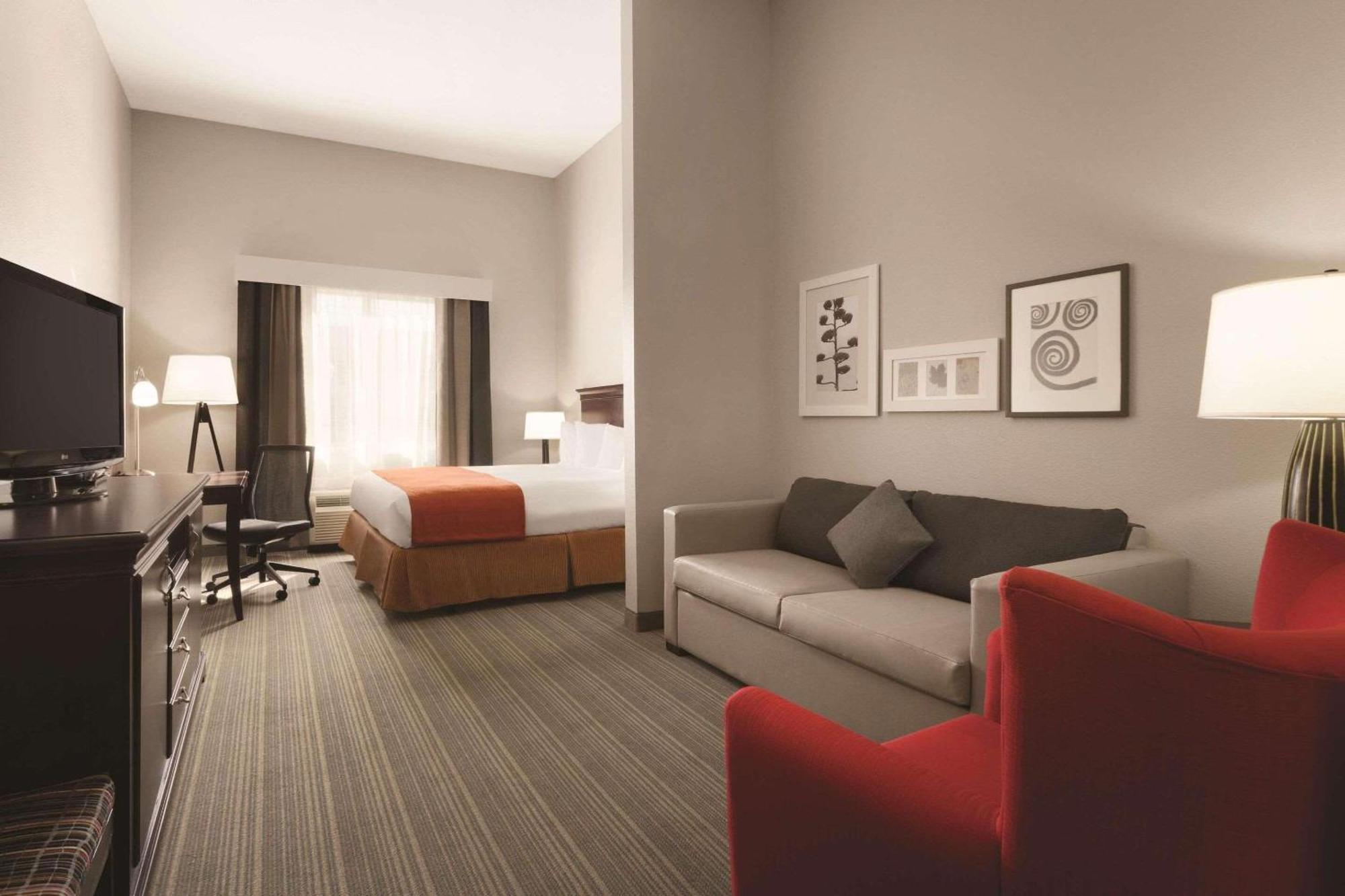 Country & By Radisson, St Petersburg - Clearwater, Fl 3*