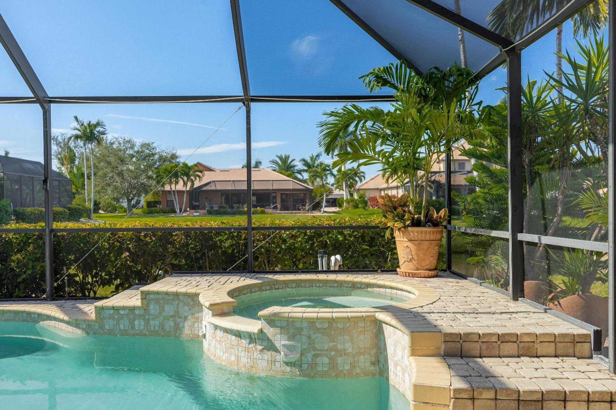 Lakeview!, Heated Pool And -villa Lakeside Escape - Roelens Vacations Holiday home