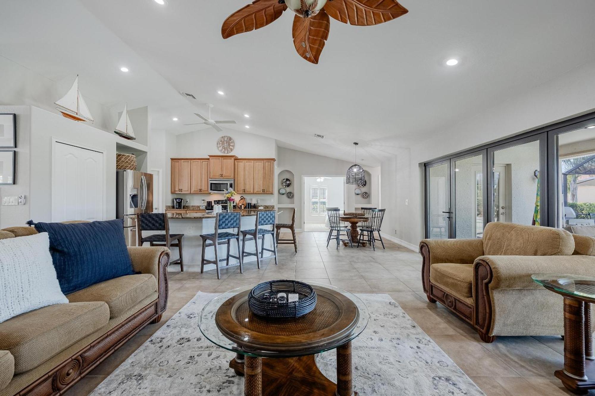 Lakeview!, Heated Pool And -villa Lakeside Escape - Roelens Vacations Cape Coral