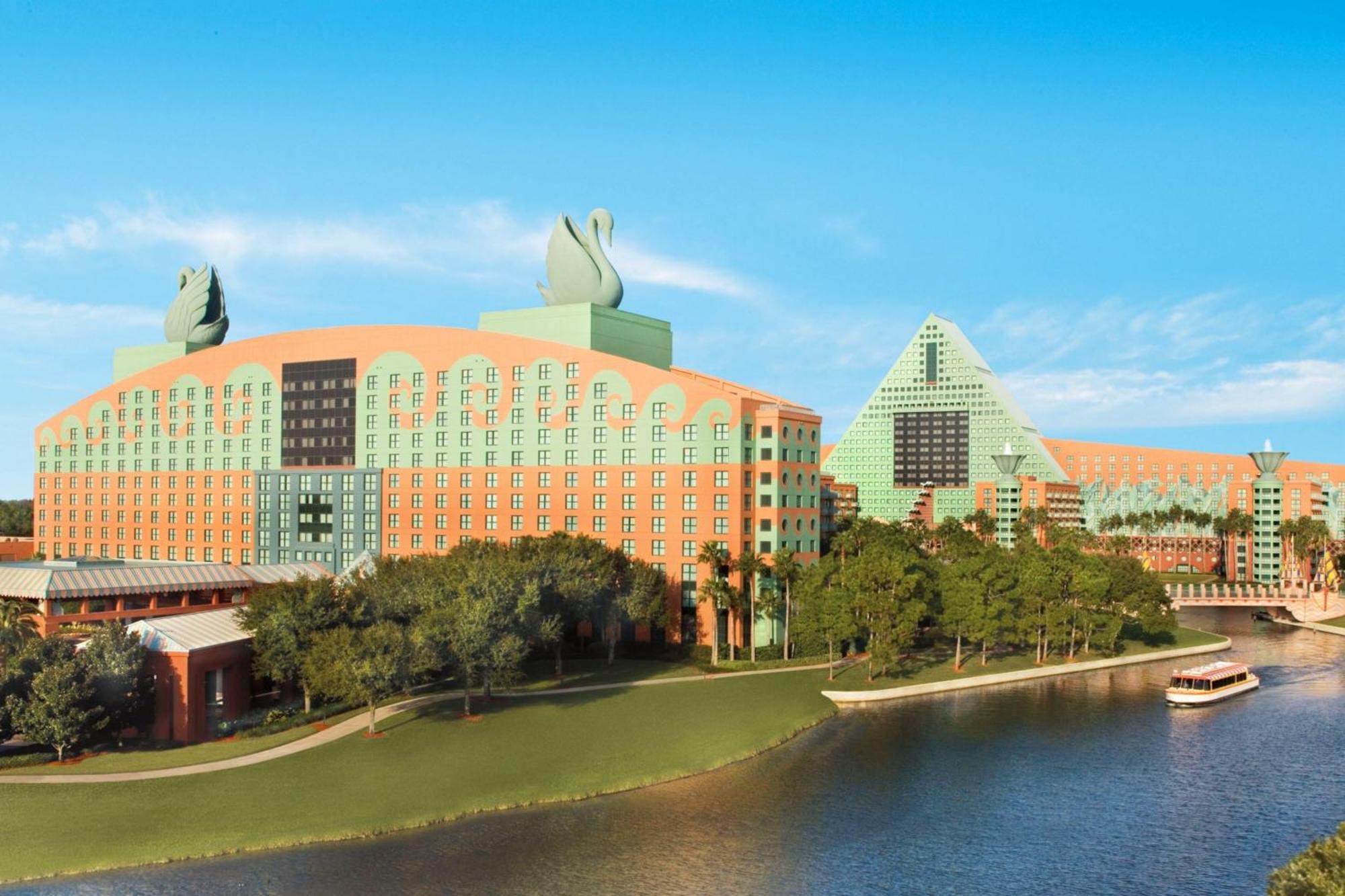 Walt World Swan Resort