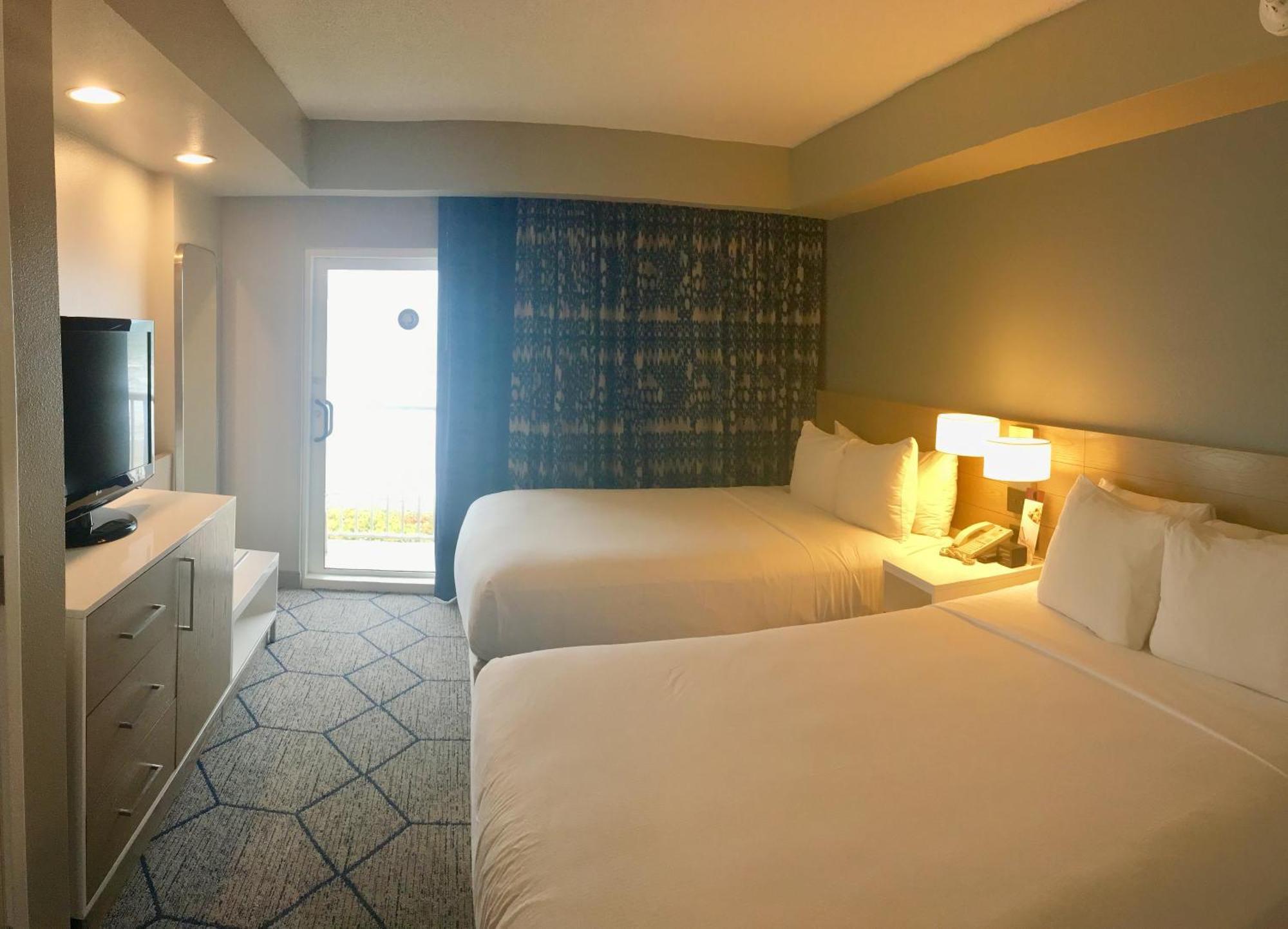 Doubletree By Hilton Oceanfront Hotel Melbourne