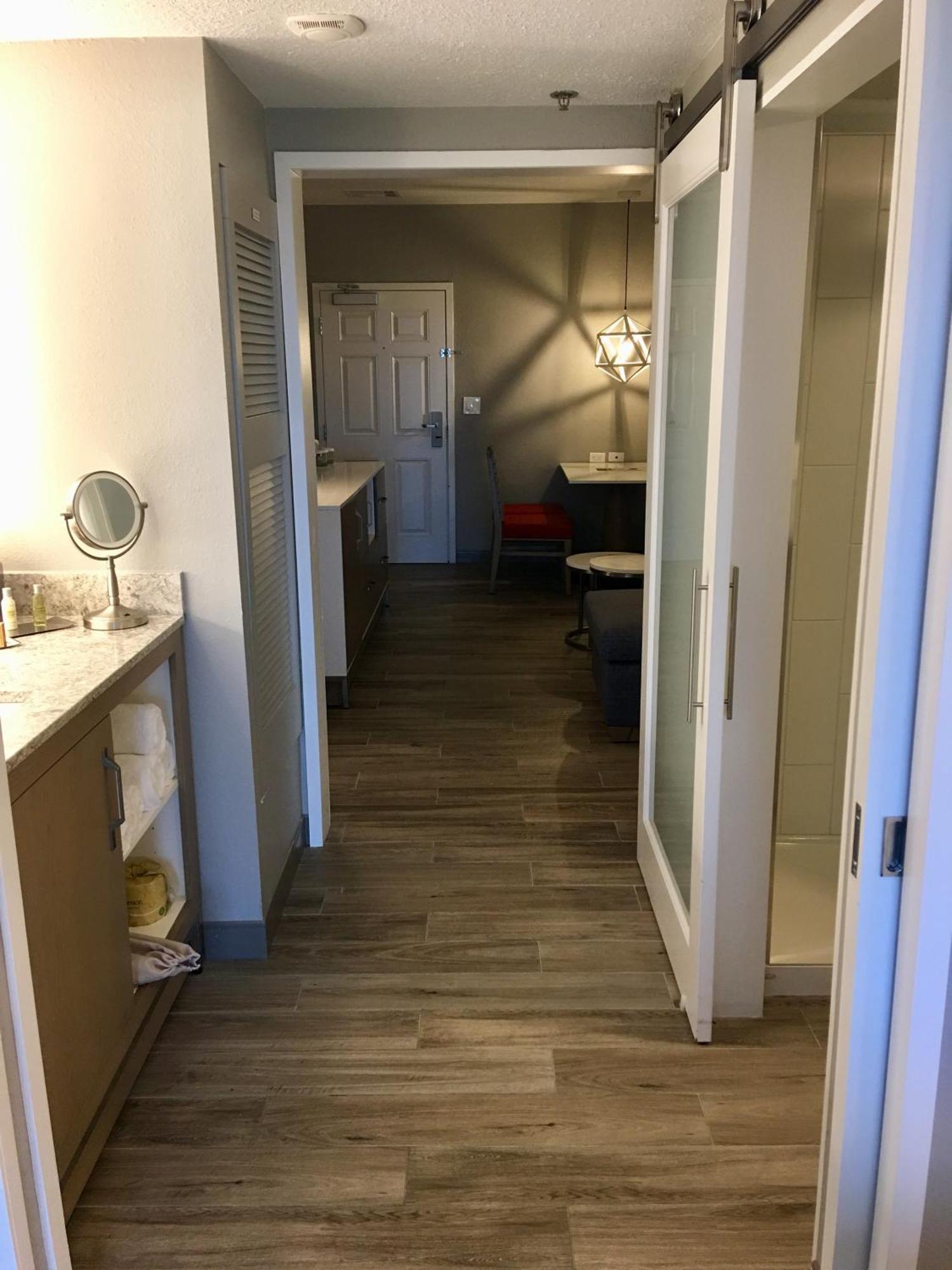 Doubletree By Hilton Oceanfront 4*