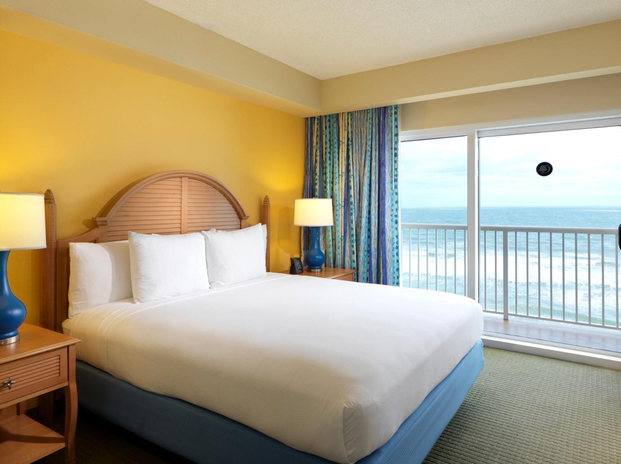 Hotel Doubletree By Hilton Oceanfront 4*