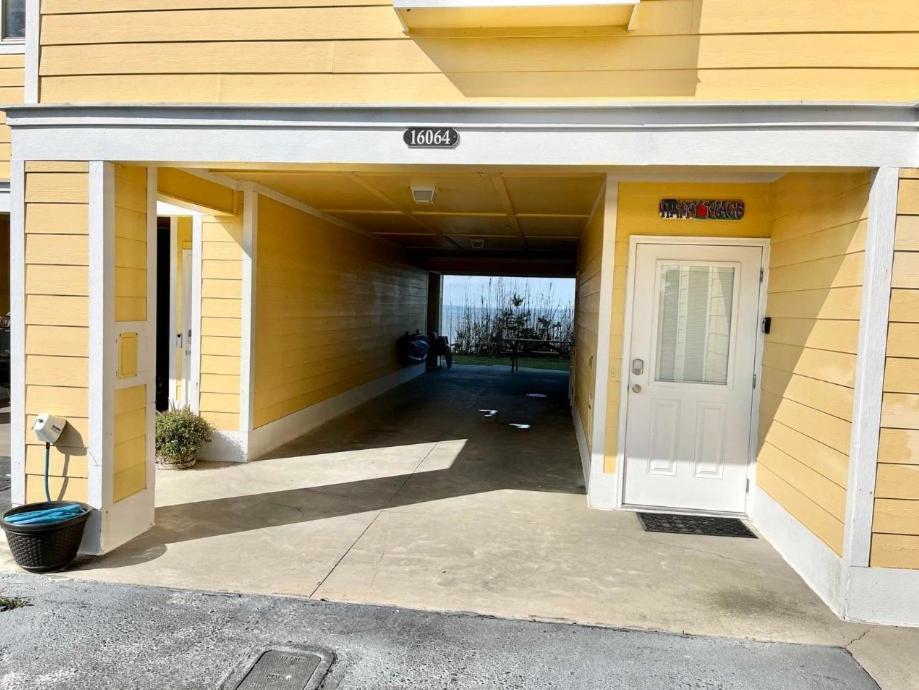 Innerarity Townhomes Unit 16064 Holiday home