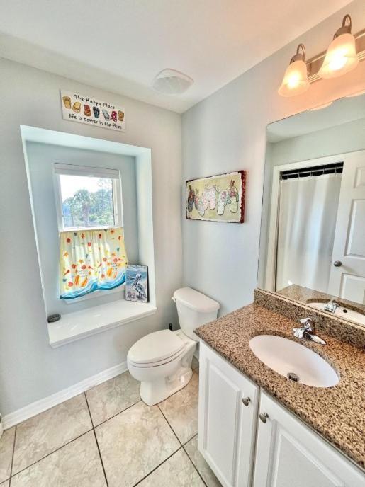 Innerarity Townhomes Unit 16064 Holiday home