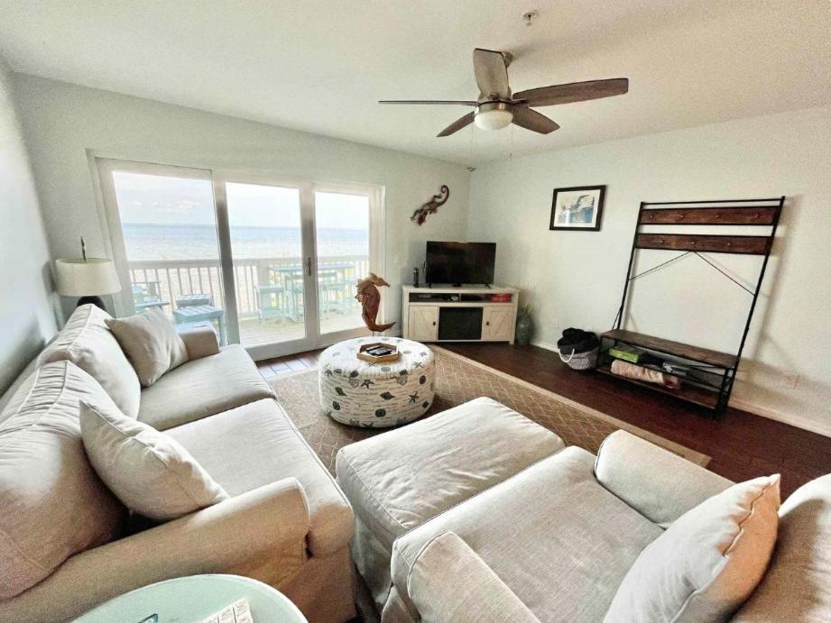 Innerarity Townhomes Unit 16064 Holiday home