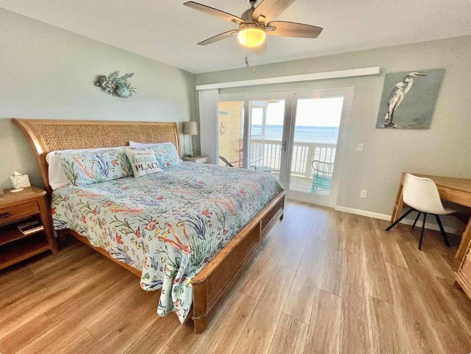 Innerarity Townhomes Unit 16064 *