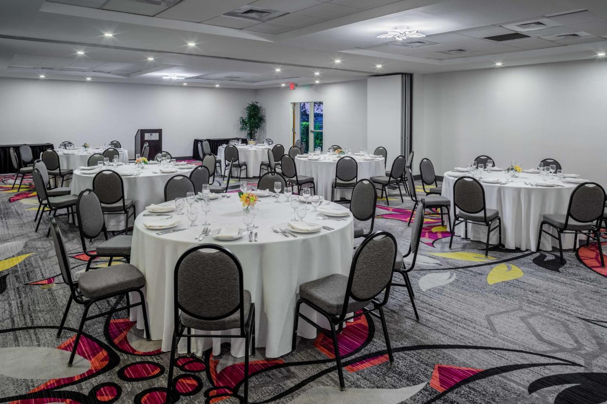 Hotel Doubletree By Hilton Sarasota Bradenton Airport 4*