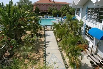 Dolphin Hotel