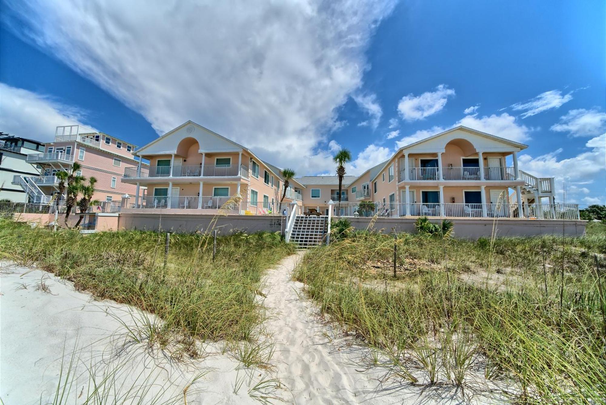 Aparthotel Pineapple Laguna Beach