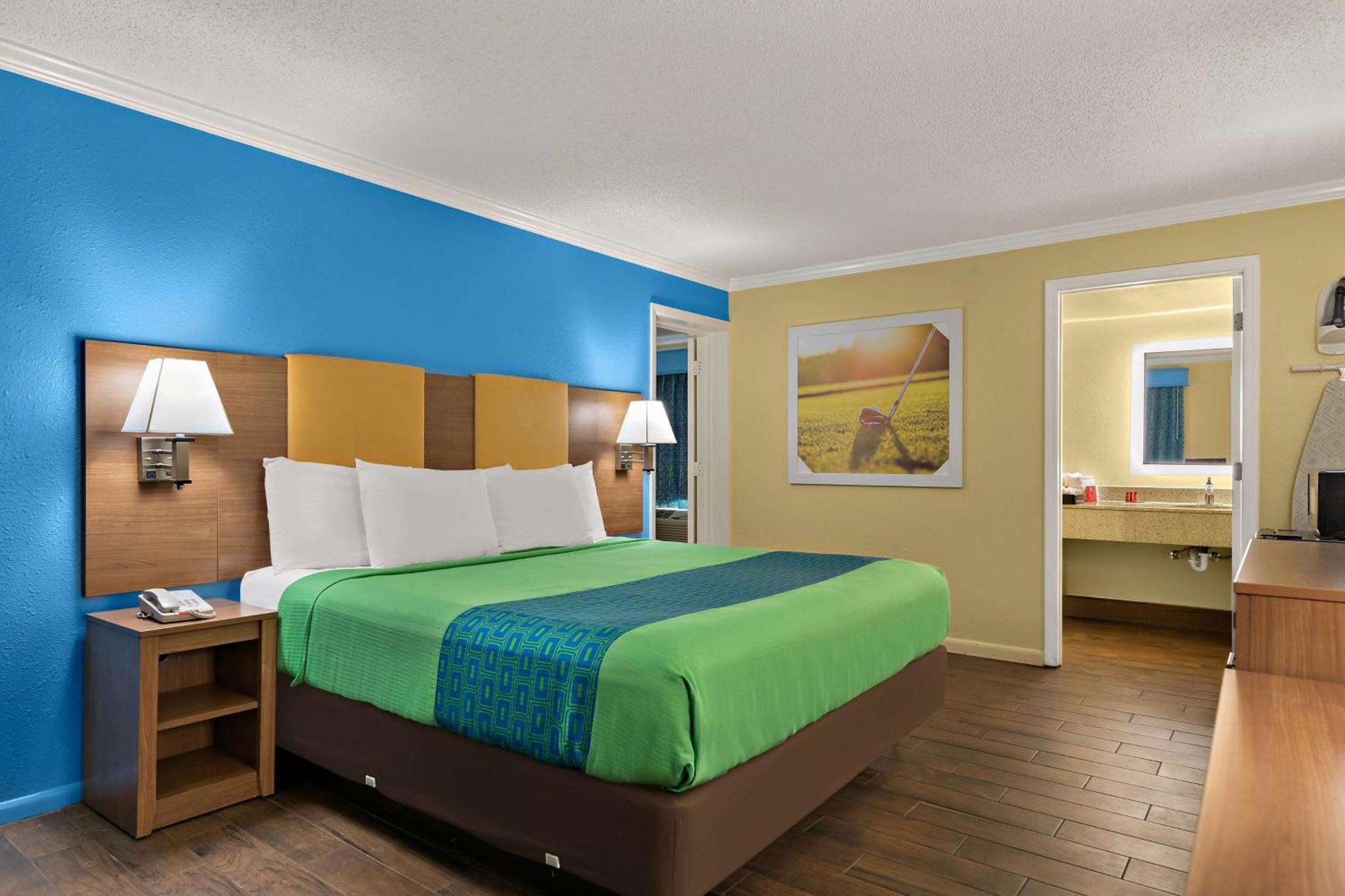 Surestay By Western Clermont Theme Park West