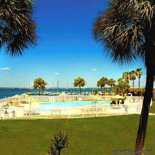 Quality & Bayside Near Pensacola 2* Gulf Breeze