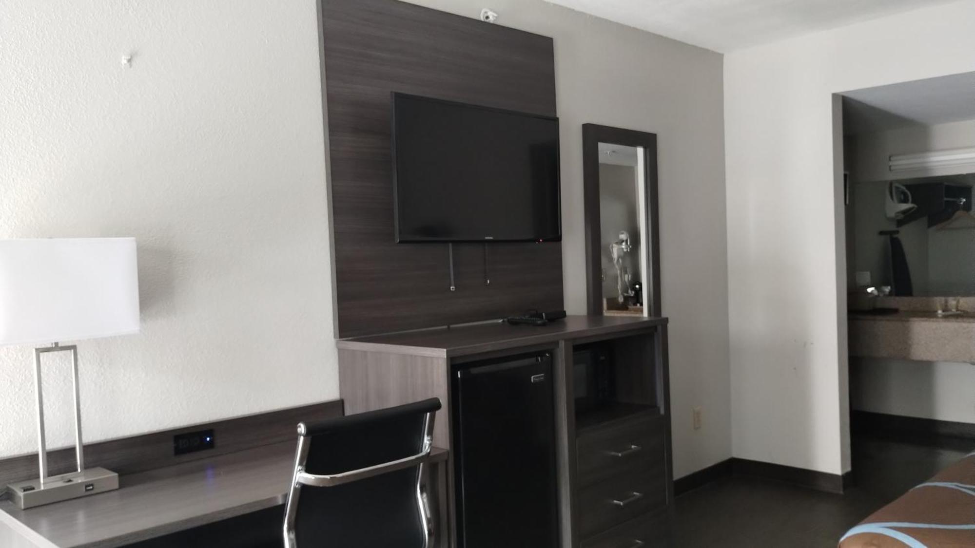 Super 8 By Wyndham Near Lauderdale Arpt Hotel Dania Beach