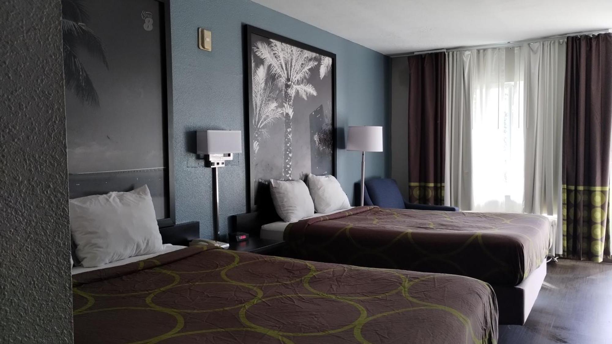 Super 8 By Wyndham Near Lauderdale Arpt 2*