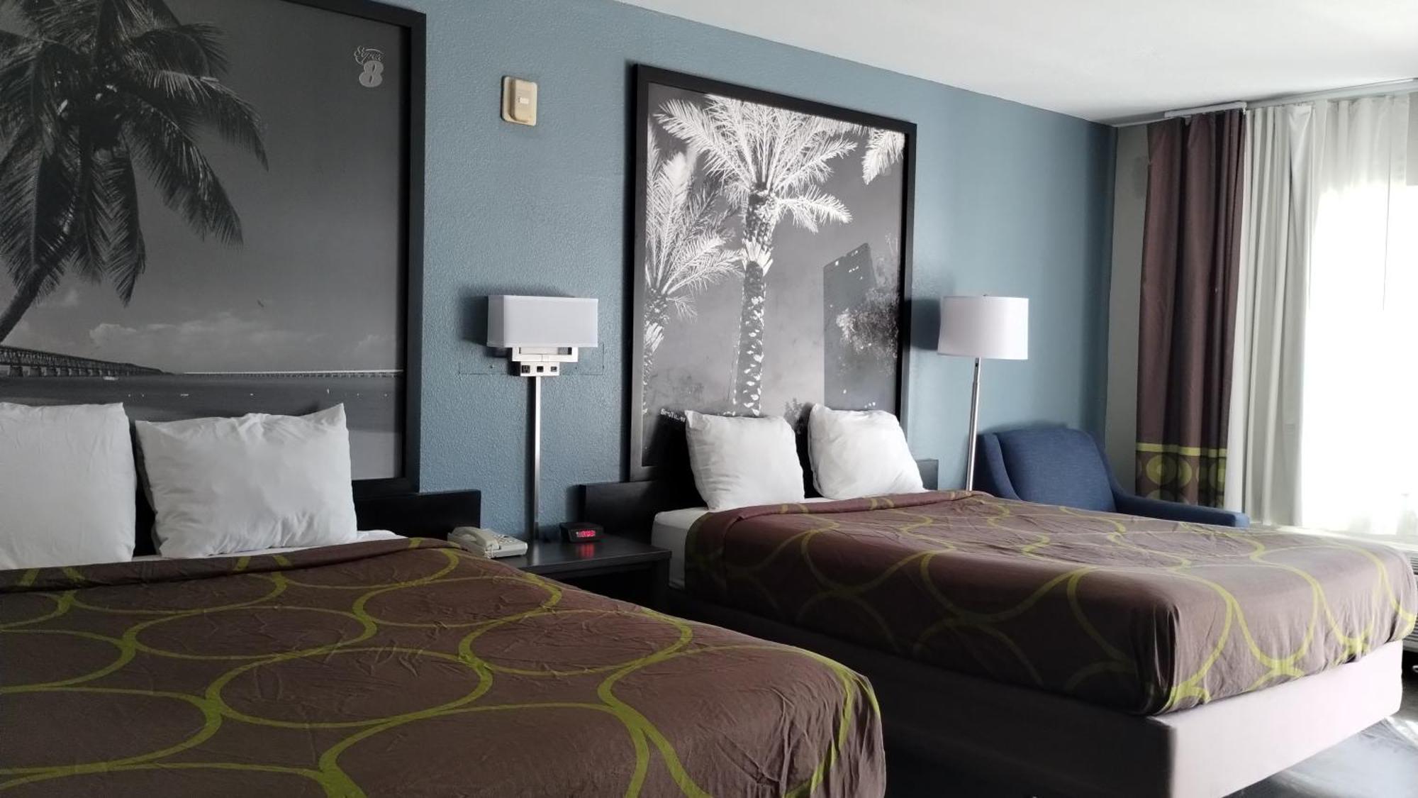 Hotel Super 8 By Wyndham Near Lauderdale Arpt Dania Beach