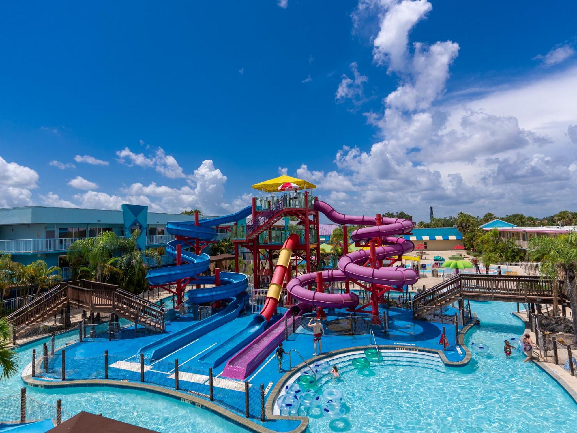Ramada By Wyndham Flamingo Water Park Hotel 3*