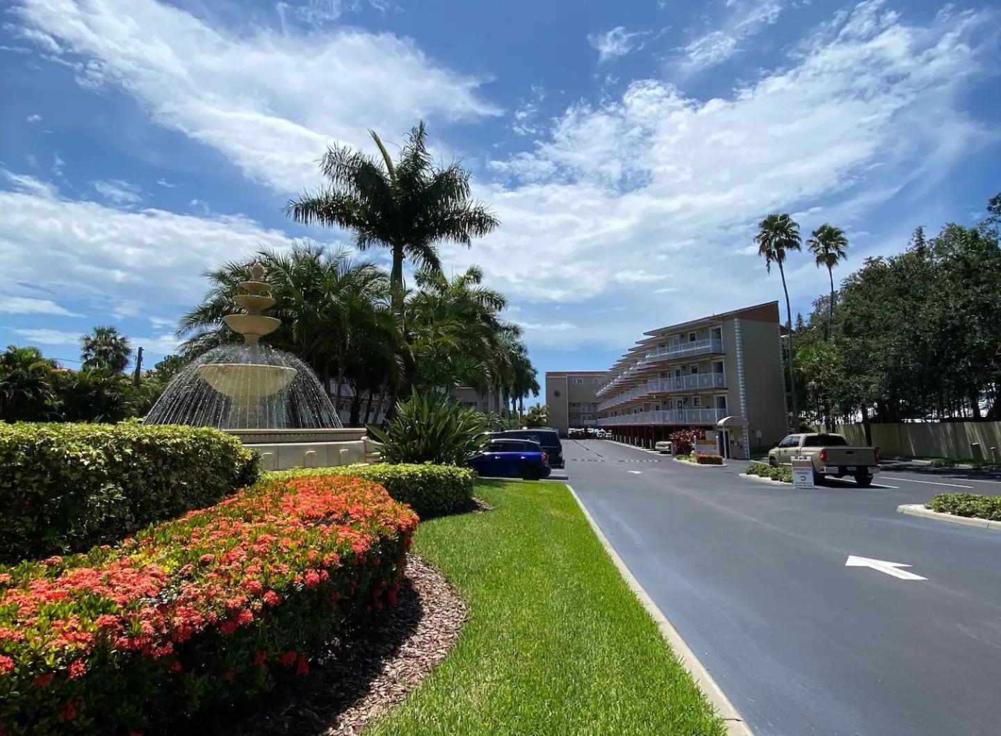 In Waterfront With Balcony Close To Beaches Free Bikes Aparthotel