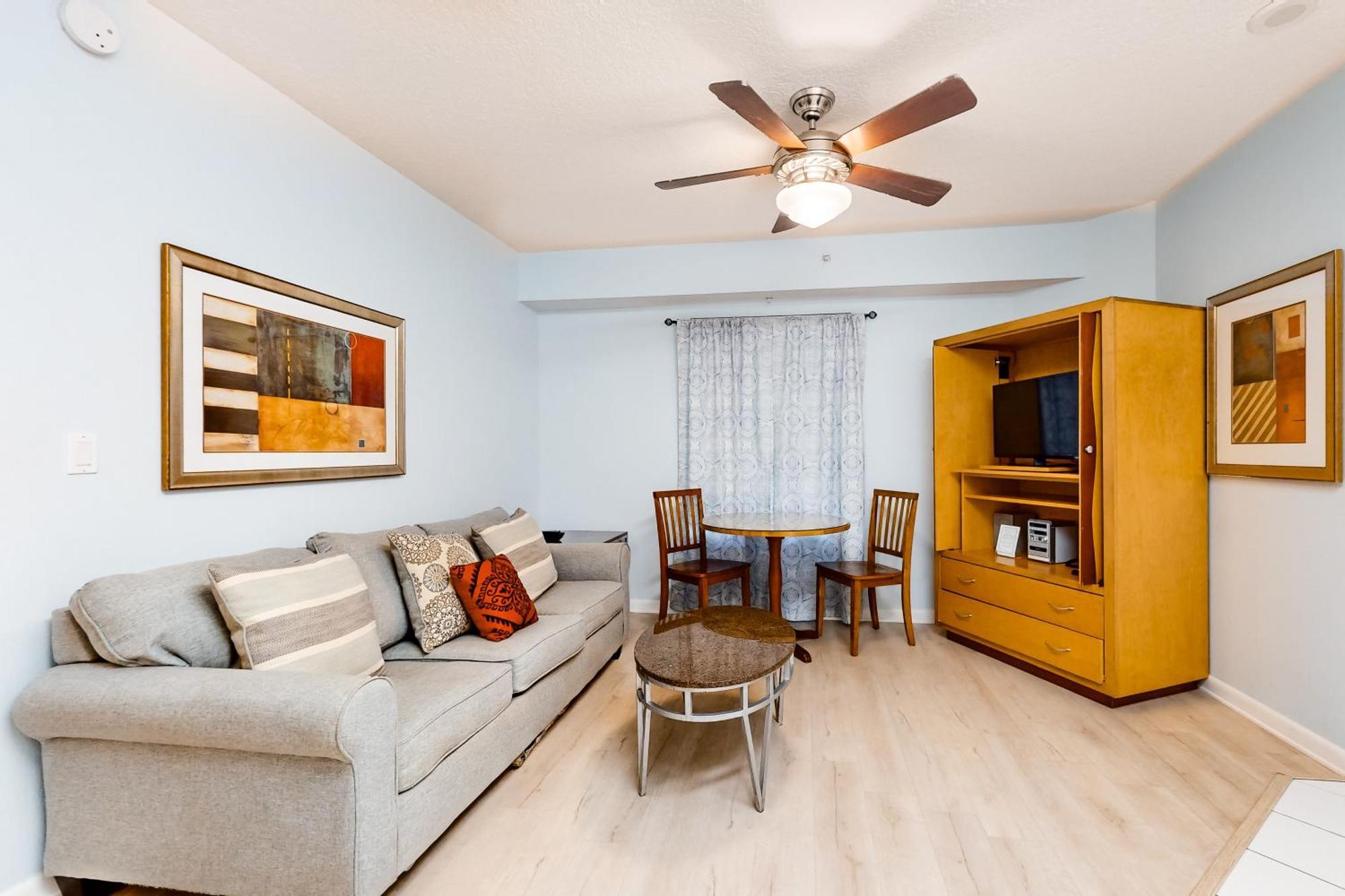 Apartment Ocean Walk 2424a + 2424b
