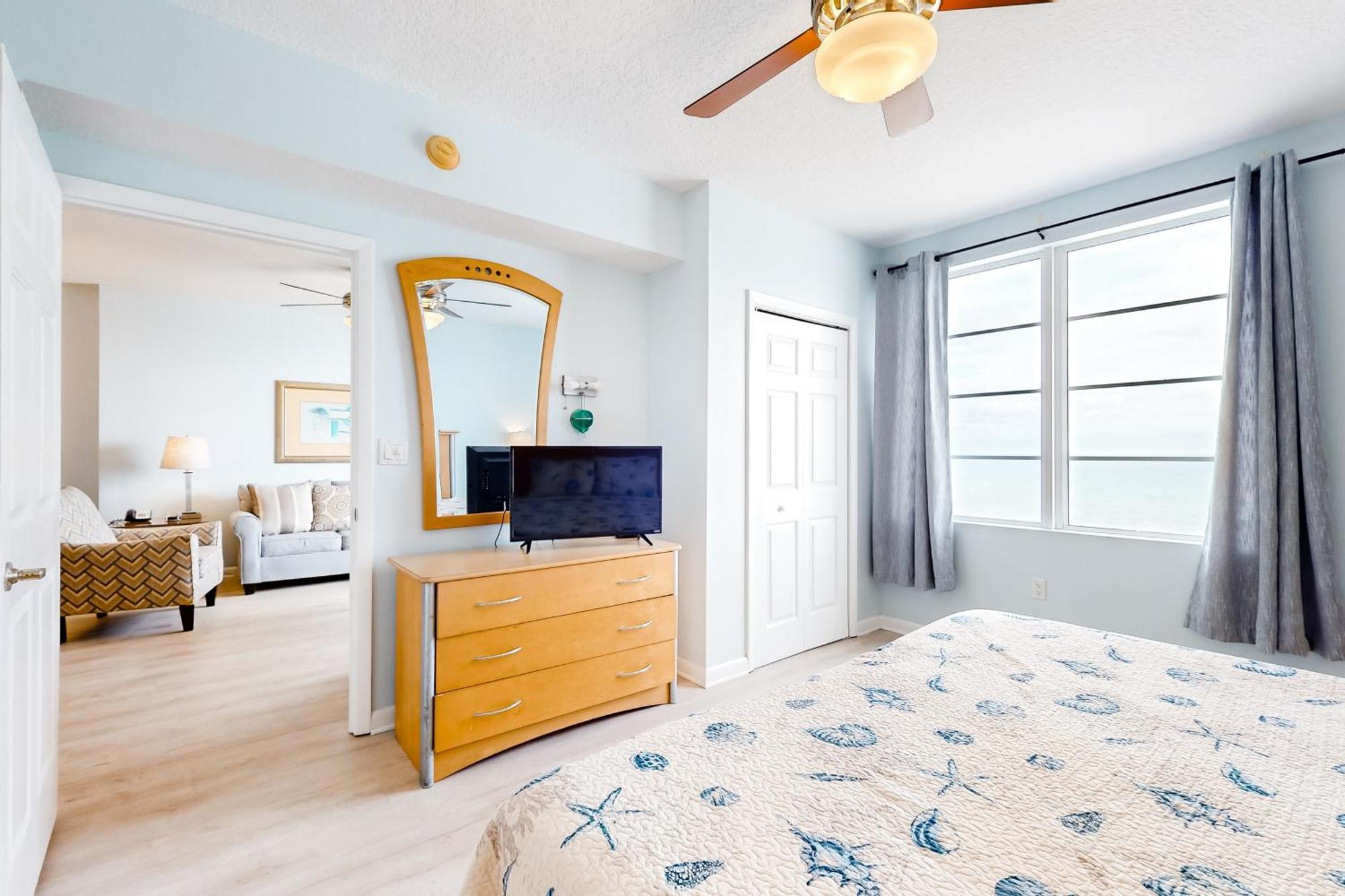 Apartment Ocean Walk 2424a + 2424b