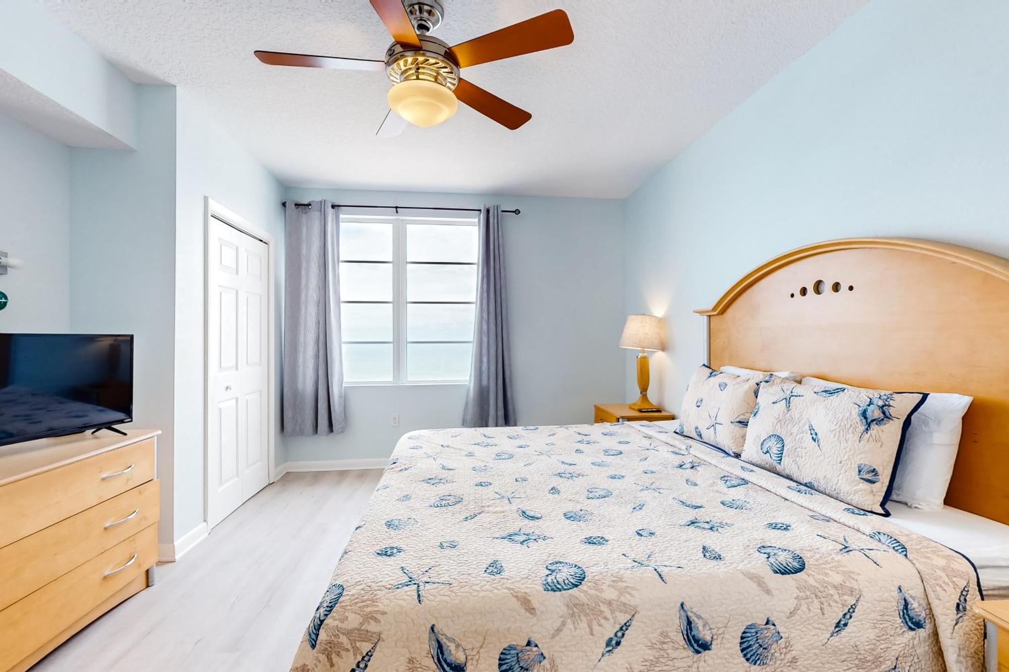 Ocean Walk 2424a + 2424b * Daytona Beach