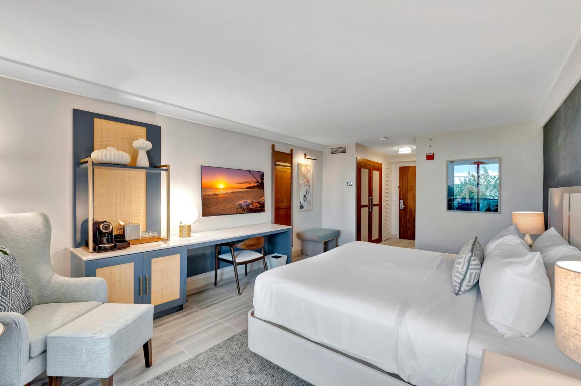Tideline Palm Ocean And 5*