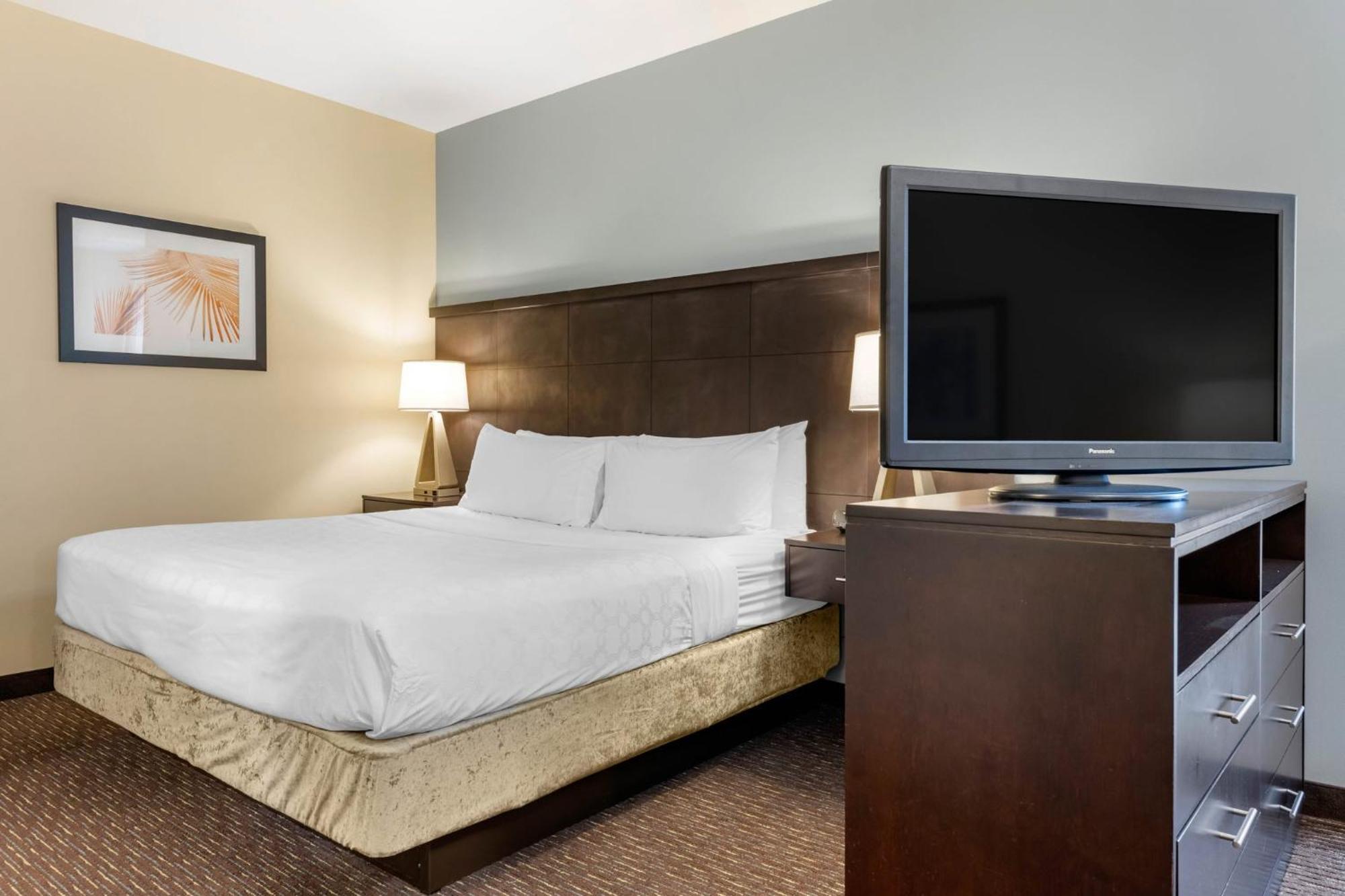 Staybridge Fl By Ihg Hotel