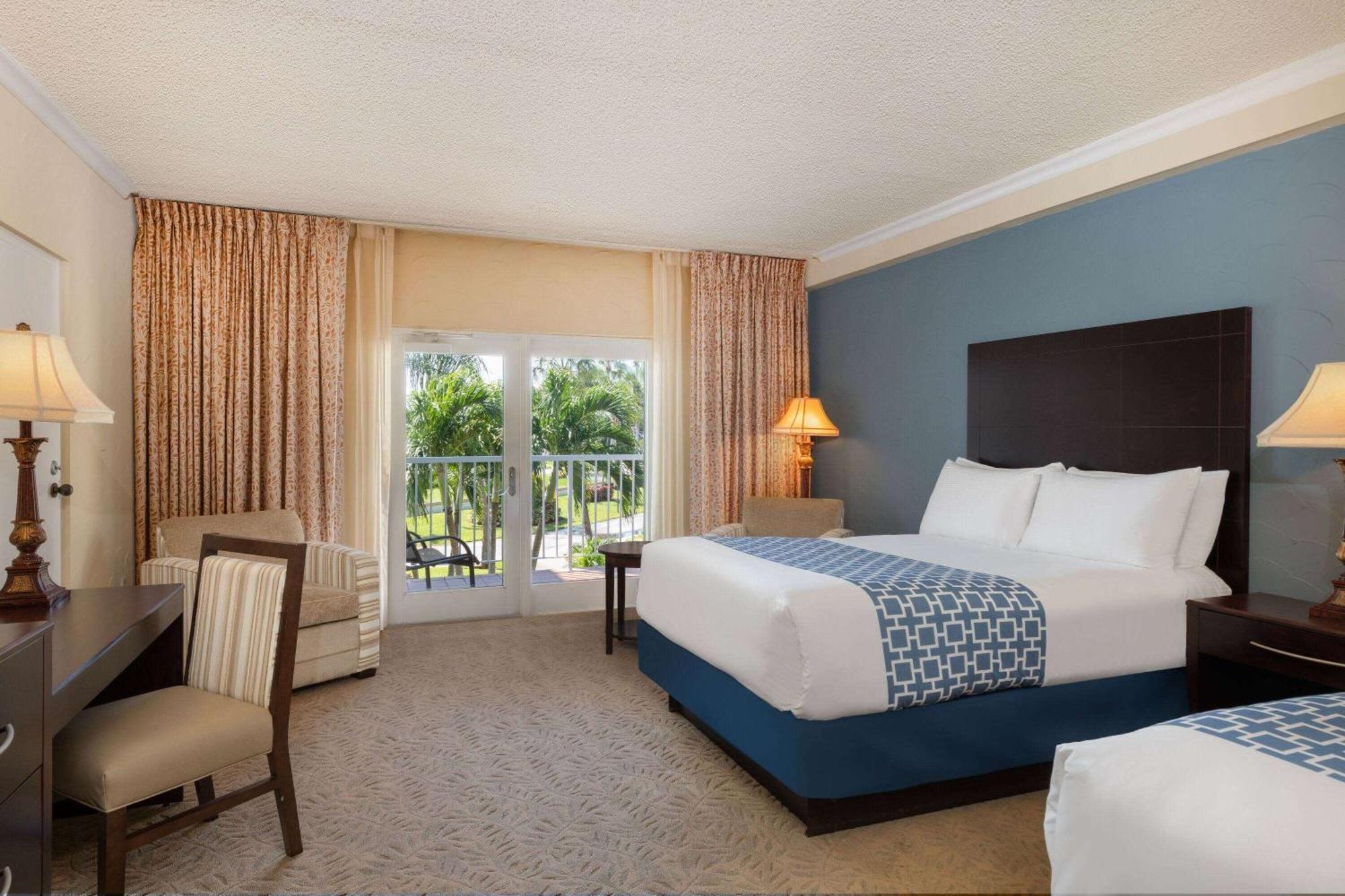 & Trademark Collection By Wyndham Resort Safety Harbor
