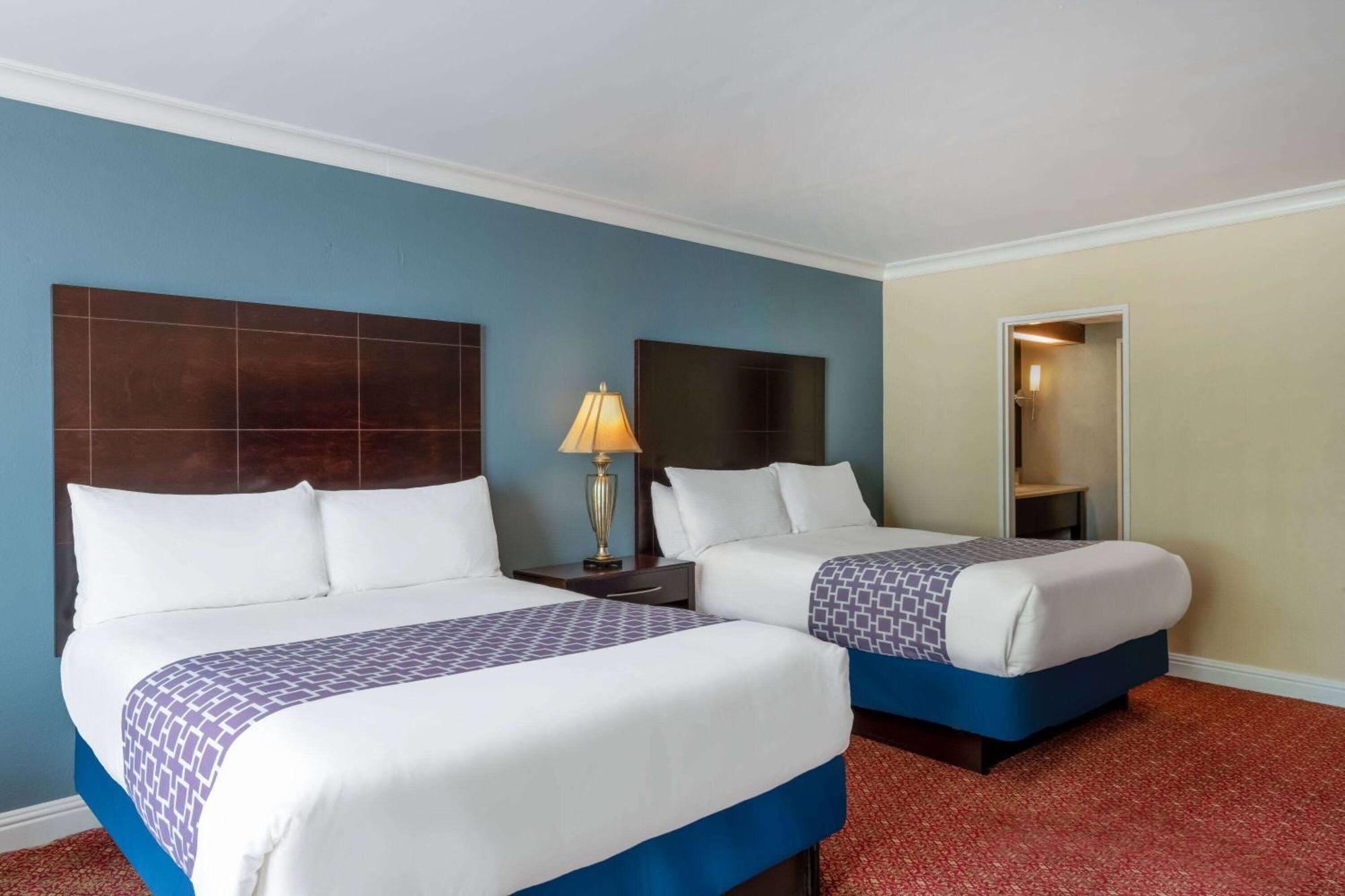 & Trademark Collection By Wyndham 4*