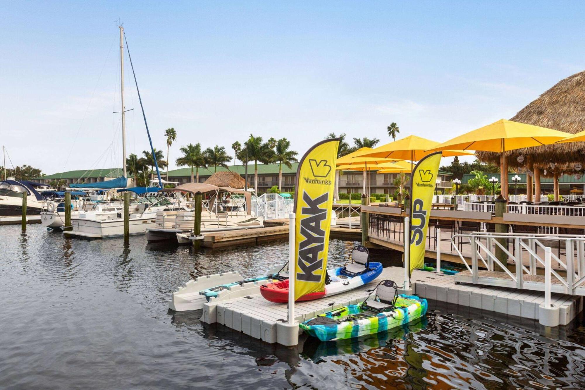 Ramada By Wyndham Waterfront 2*