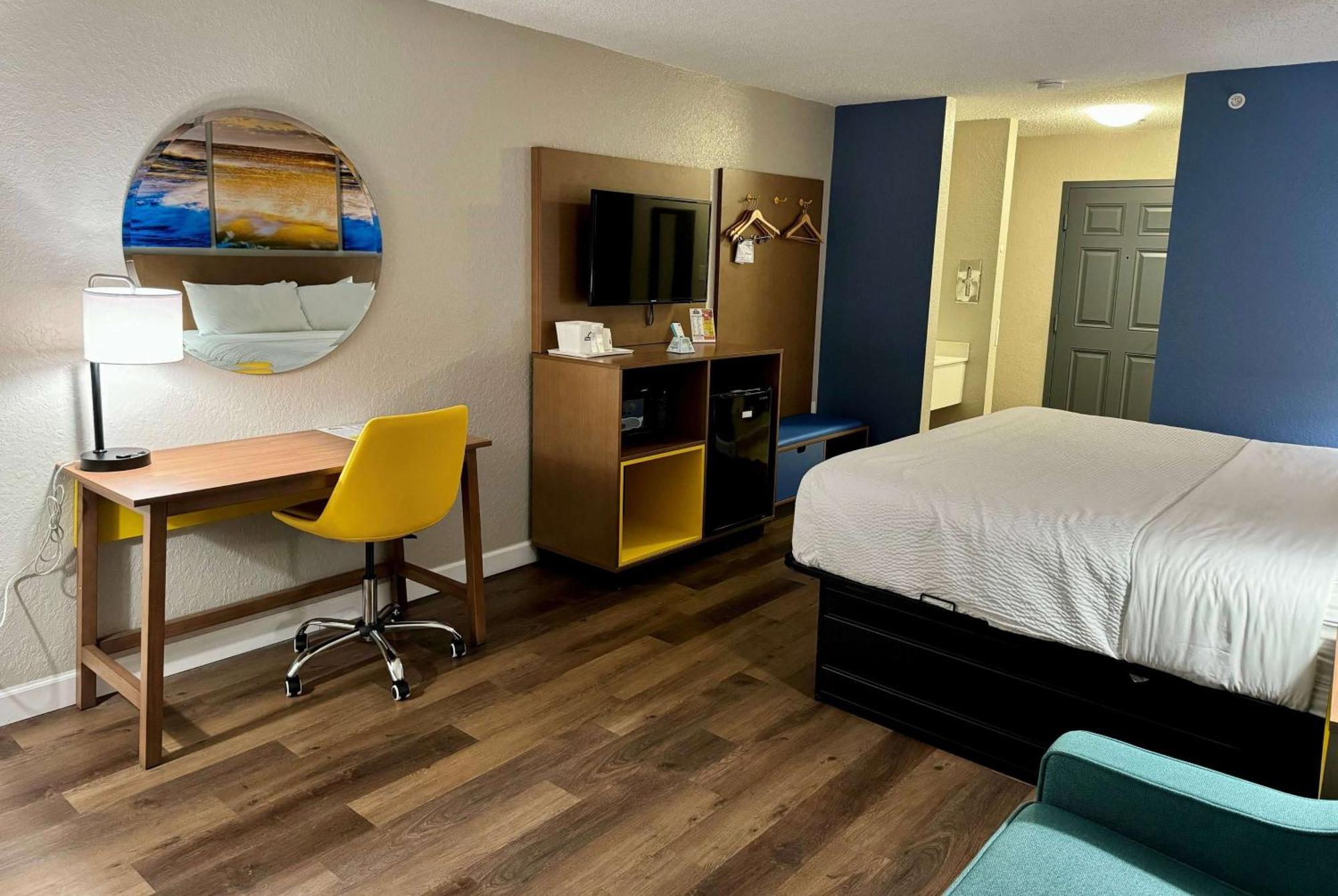 Hotel Days By Wyndham I-75
