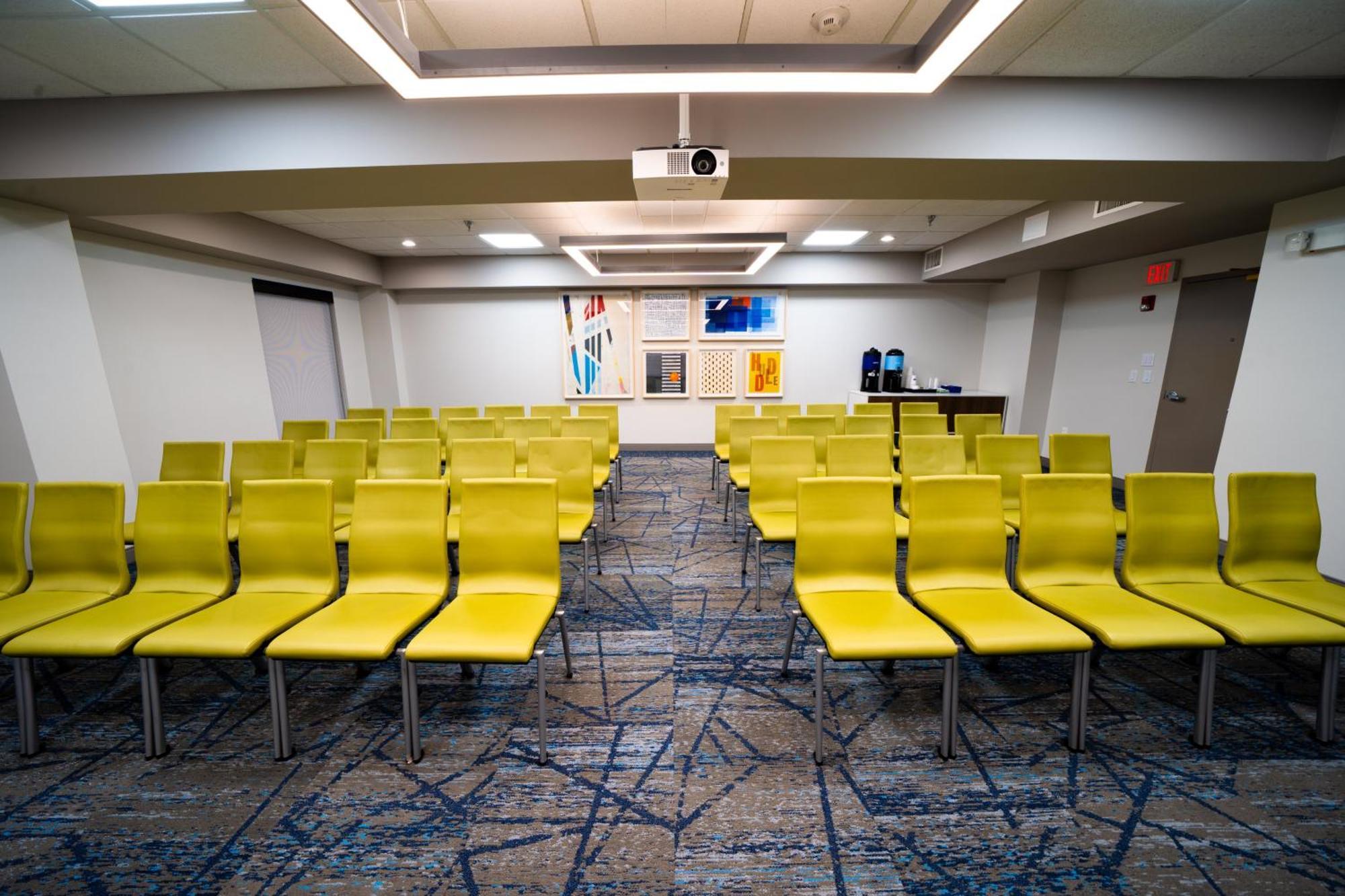 Express & Tampa-oldsmar By Ihg Oldsmar