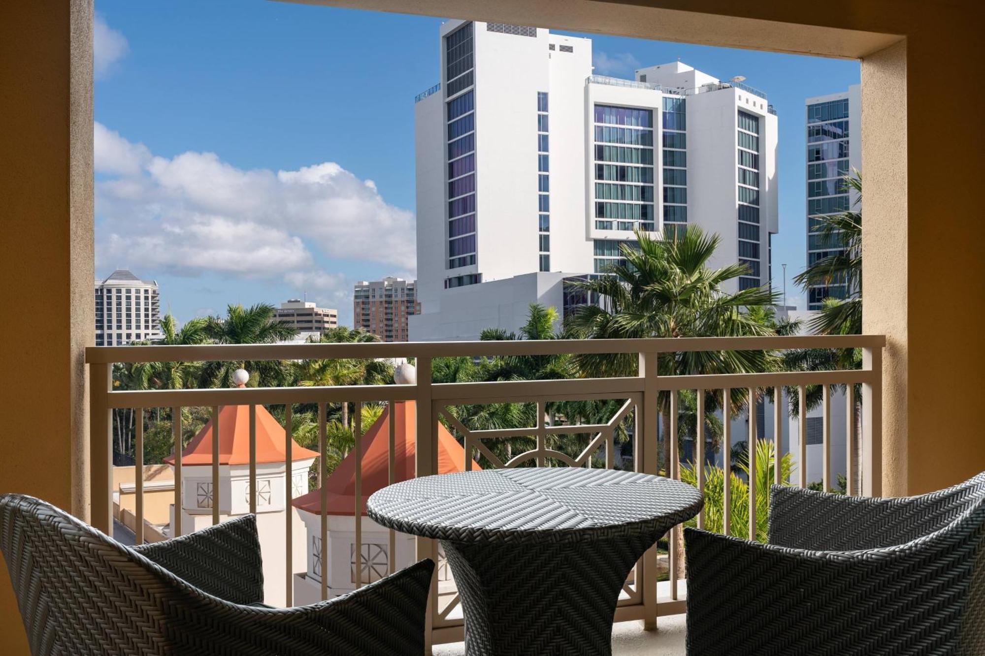 The Ritz-carlton, 5*