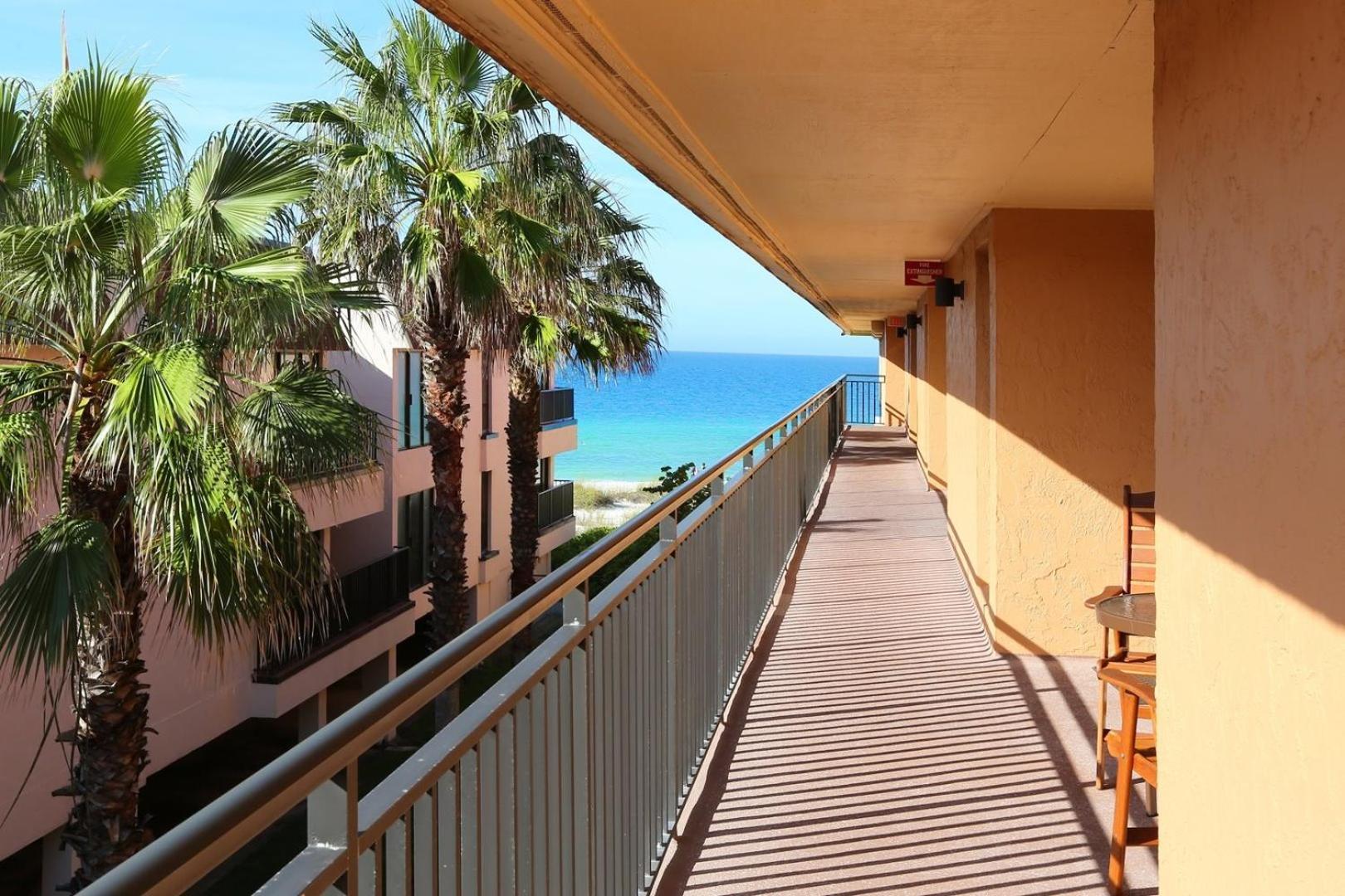 Playa Encantada 214 Holmes Beach