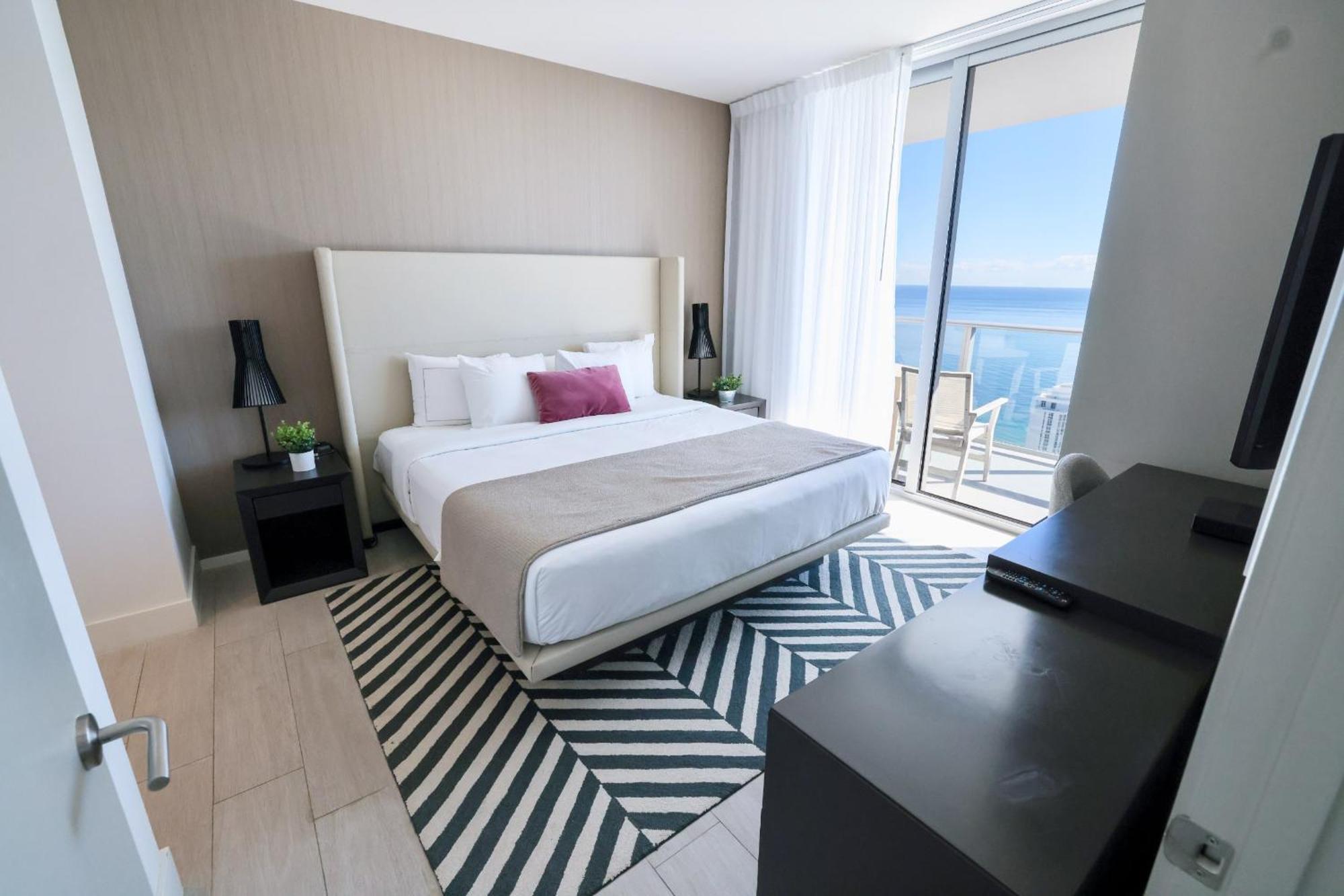 Diamond In The Sky Holiday home Hollywood