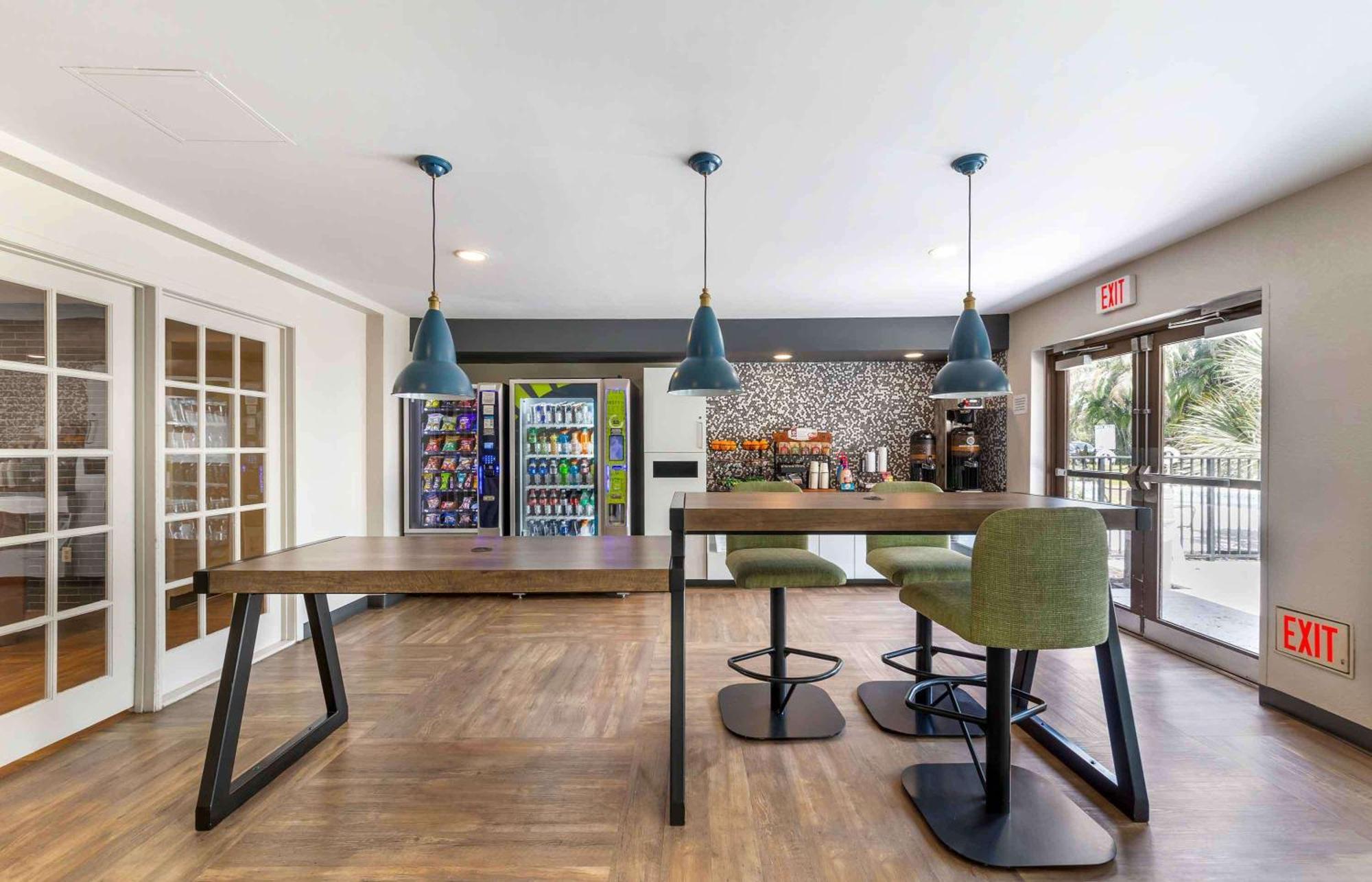 Extended America Premier - Miami - Airport - Hotel 2*