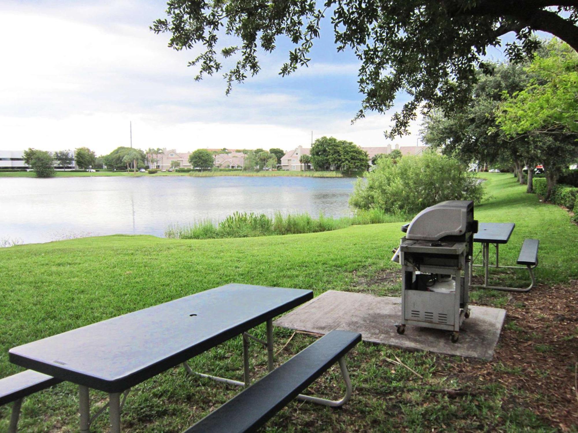 Extended America - - Commerce Boca Raton