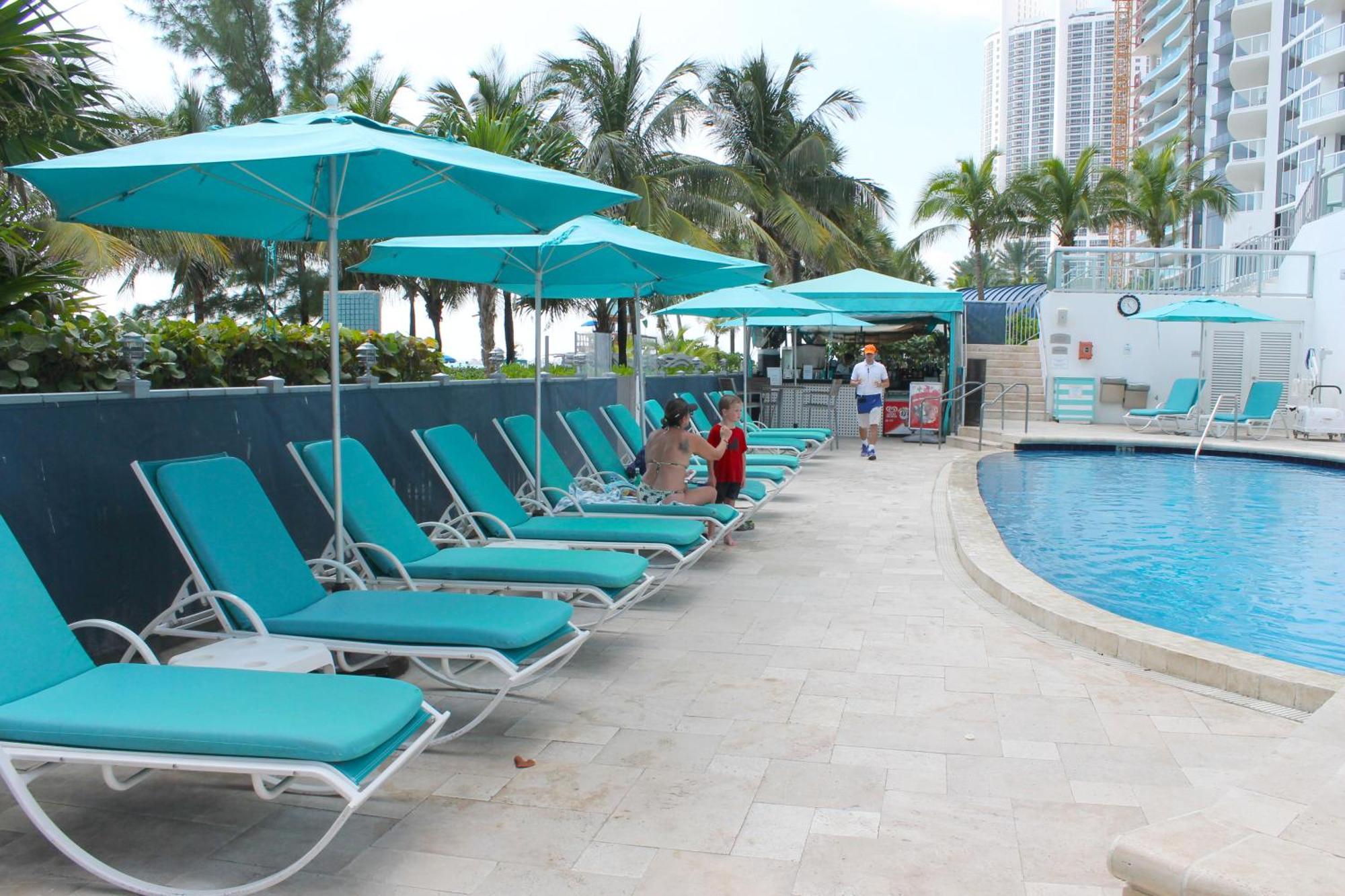Aparthotel Marenas Sunny Isles Beach
