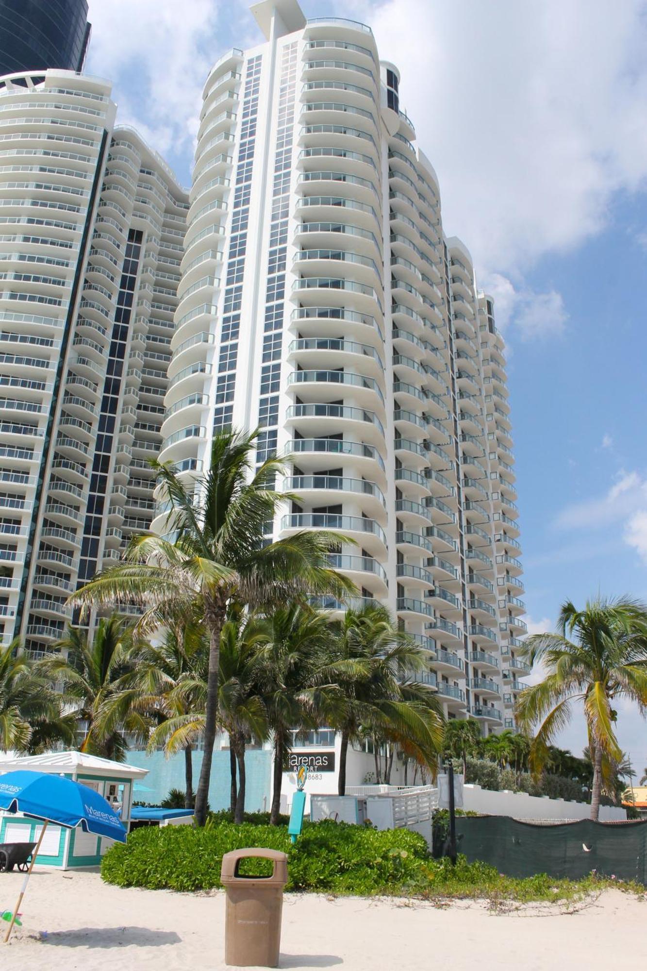 Marenas Sunny Isles Beach