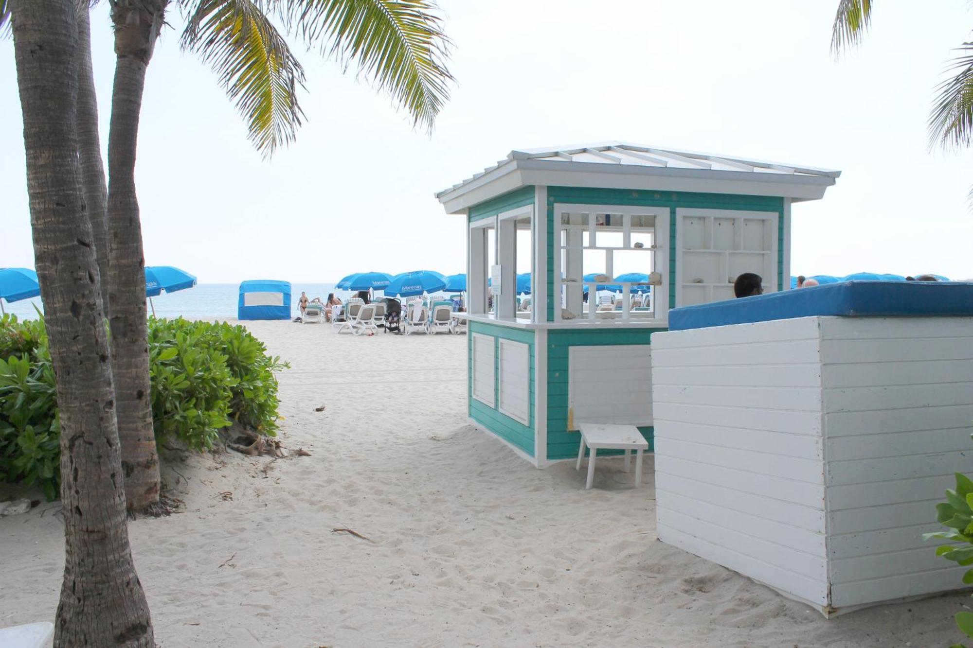 Aparthotel Marenas