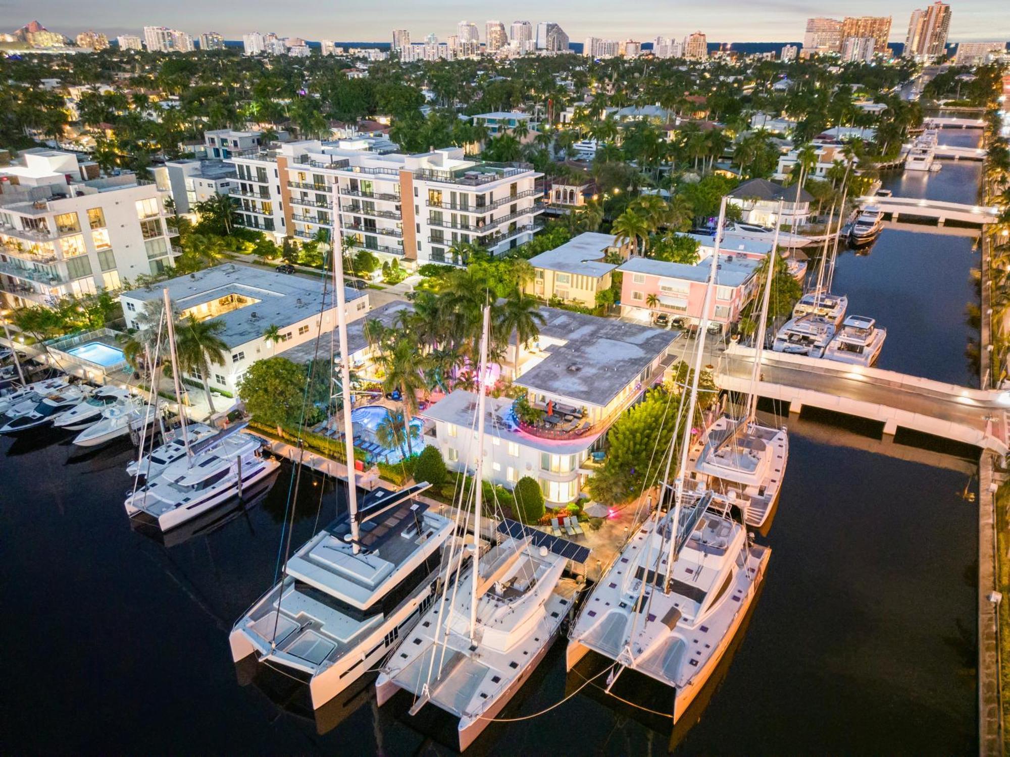 Isle Of Venice And Marina Aparthotel Fort Lauderdale