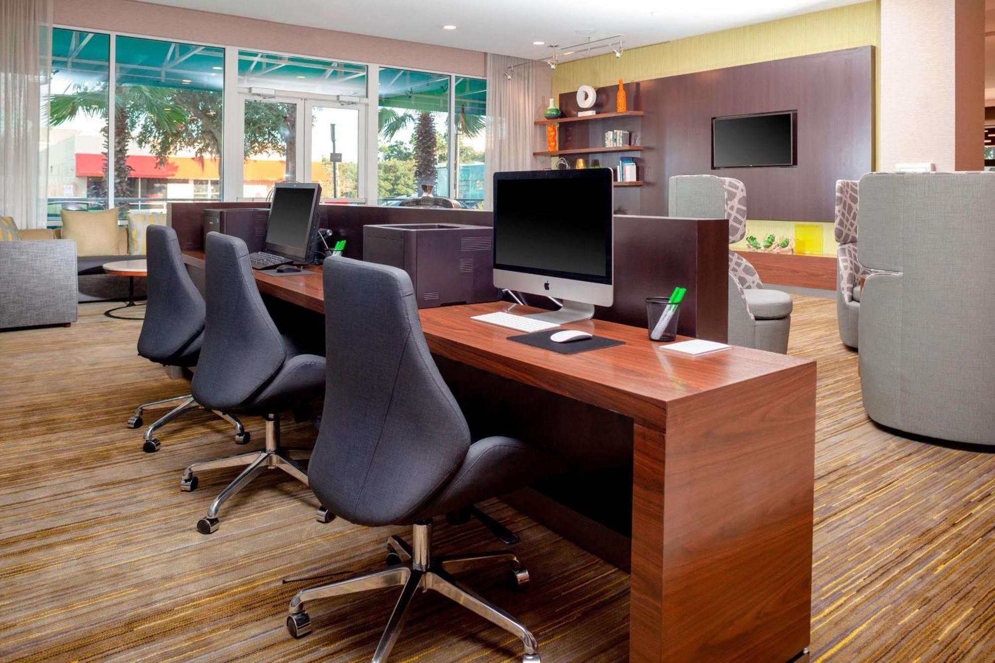 Hotel Courtyard By Marriott Historic Downtown 3*