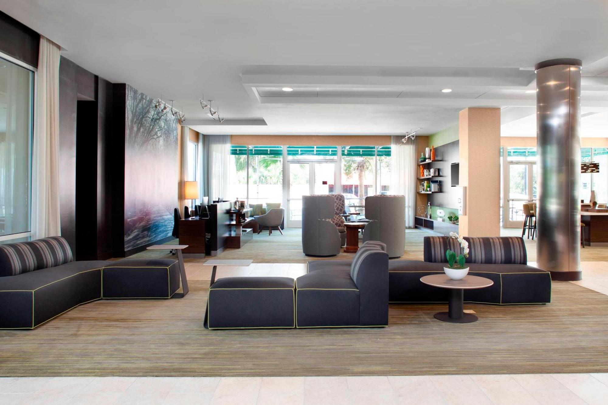 Courtyard By Marriott Historic Downtown