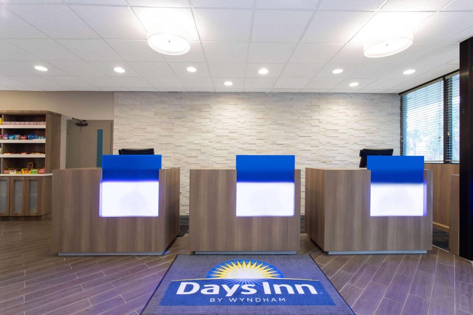 Days By Wyndham Orlando Conv. Center/international Dr 2*