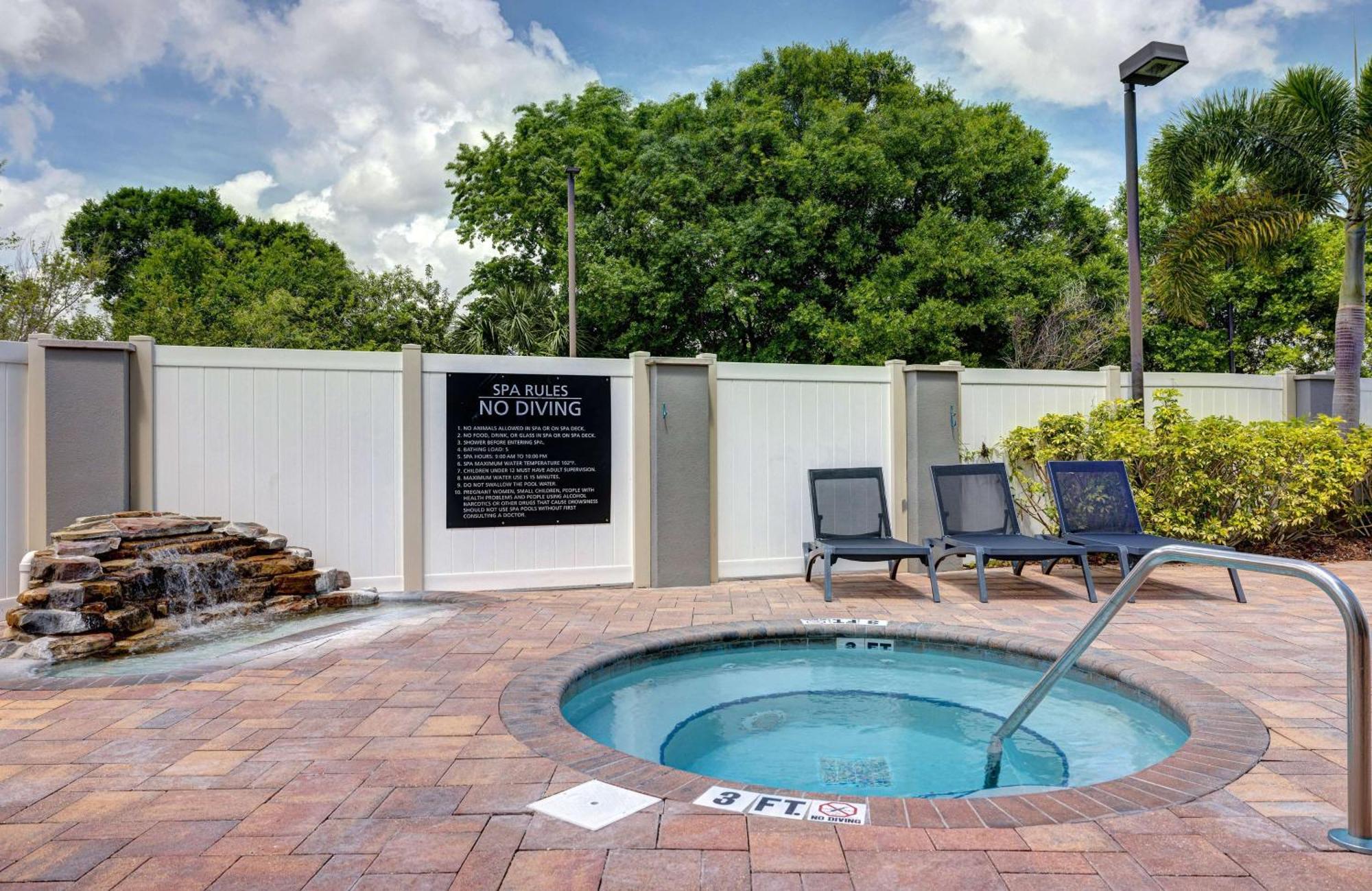 Hampton & Tampa Northwest/oldsmar Hotel Oldsmar