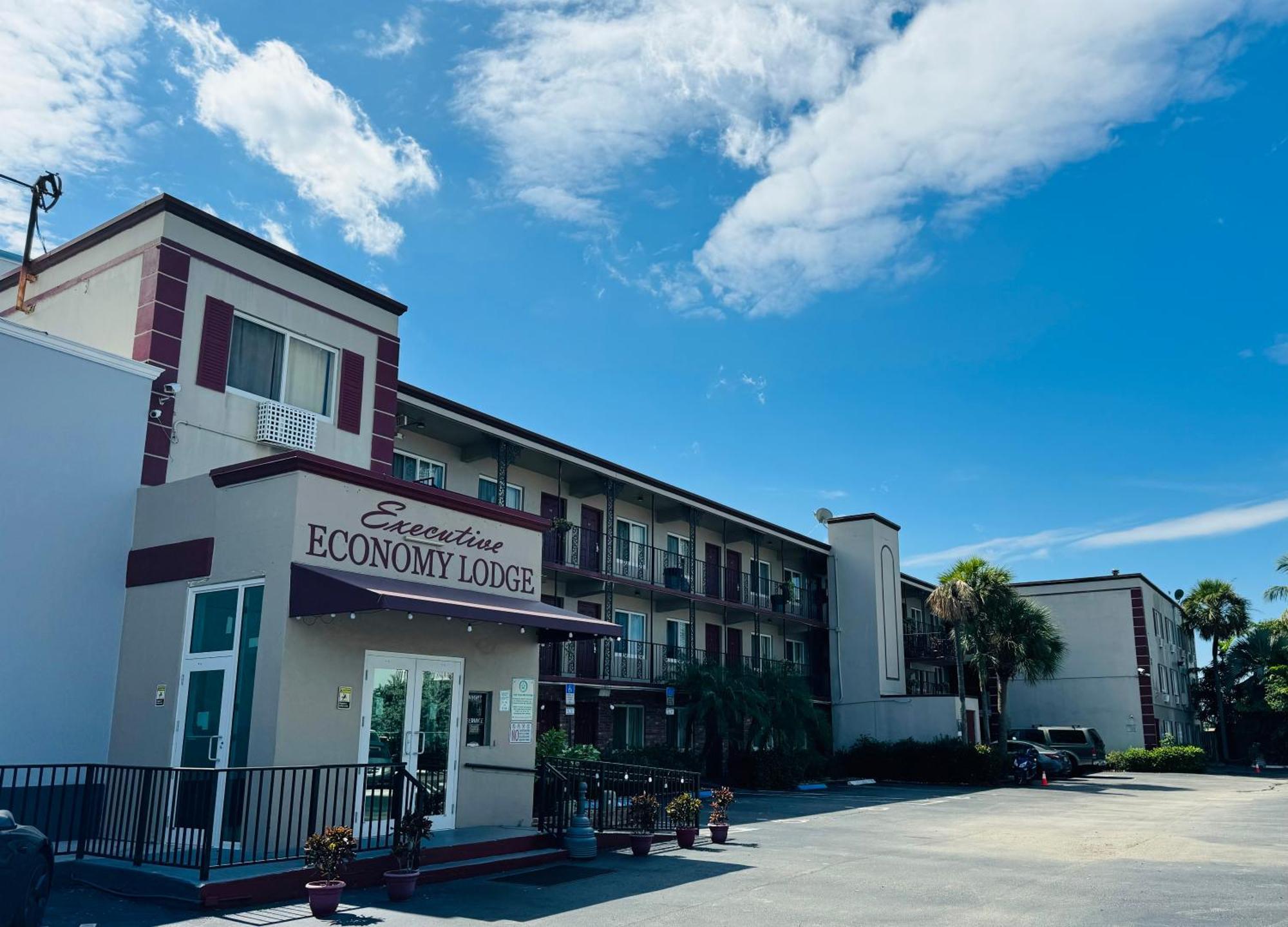 Executive Economy Pompano Beach