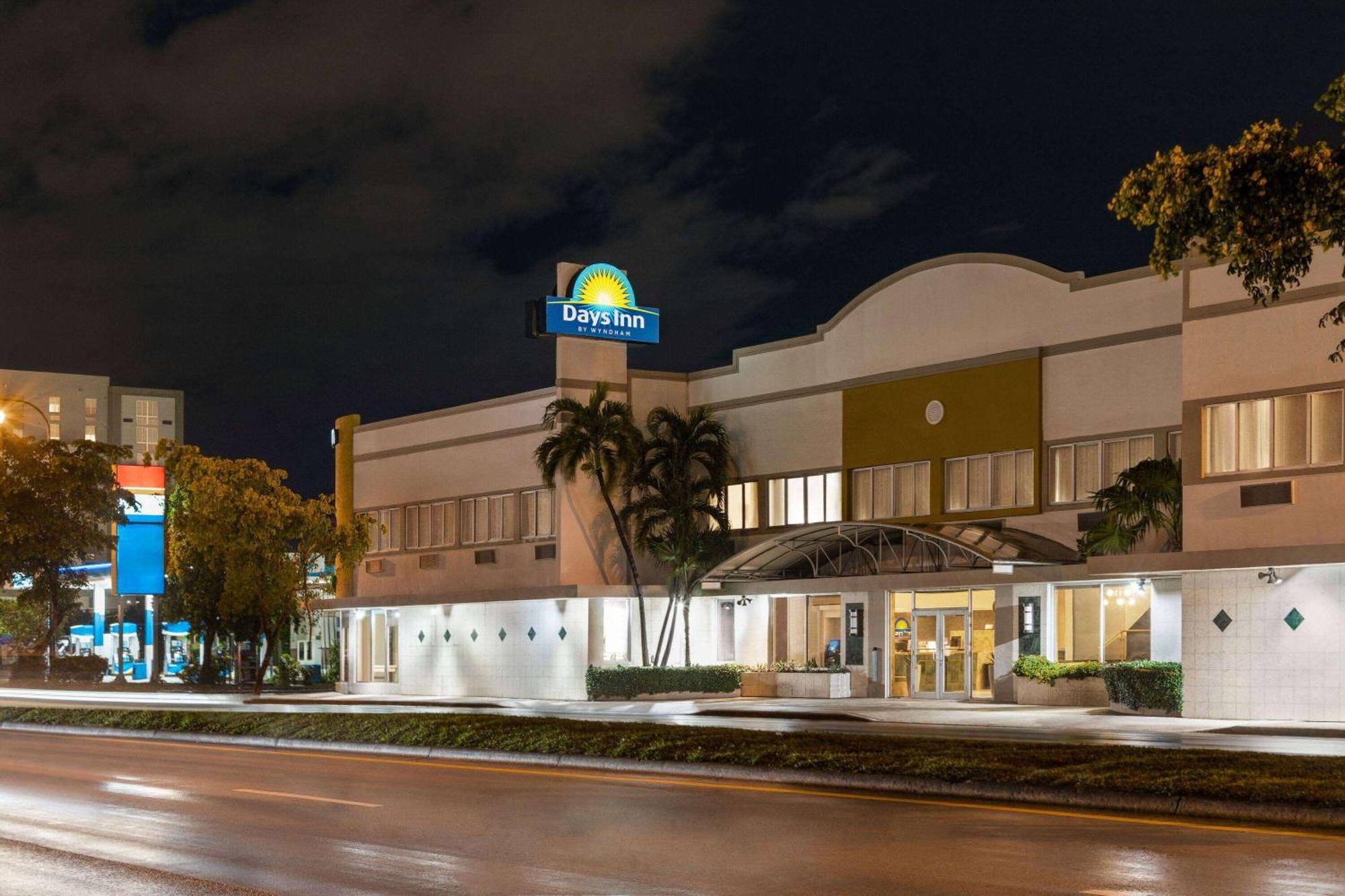 Hotel Days By Wyndham Miami Airport North