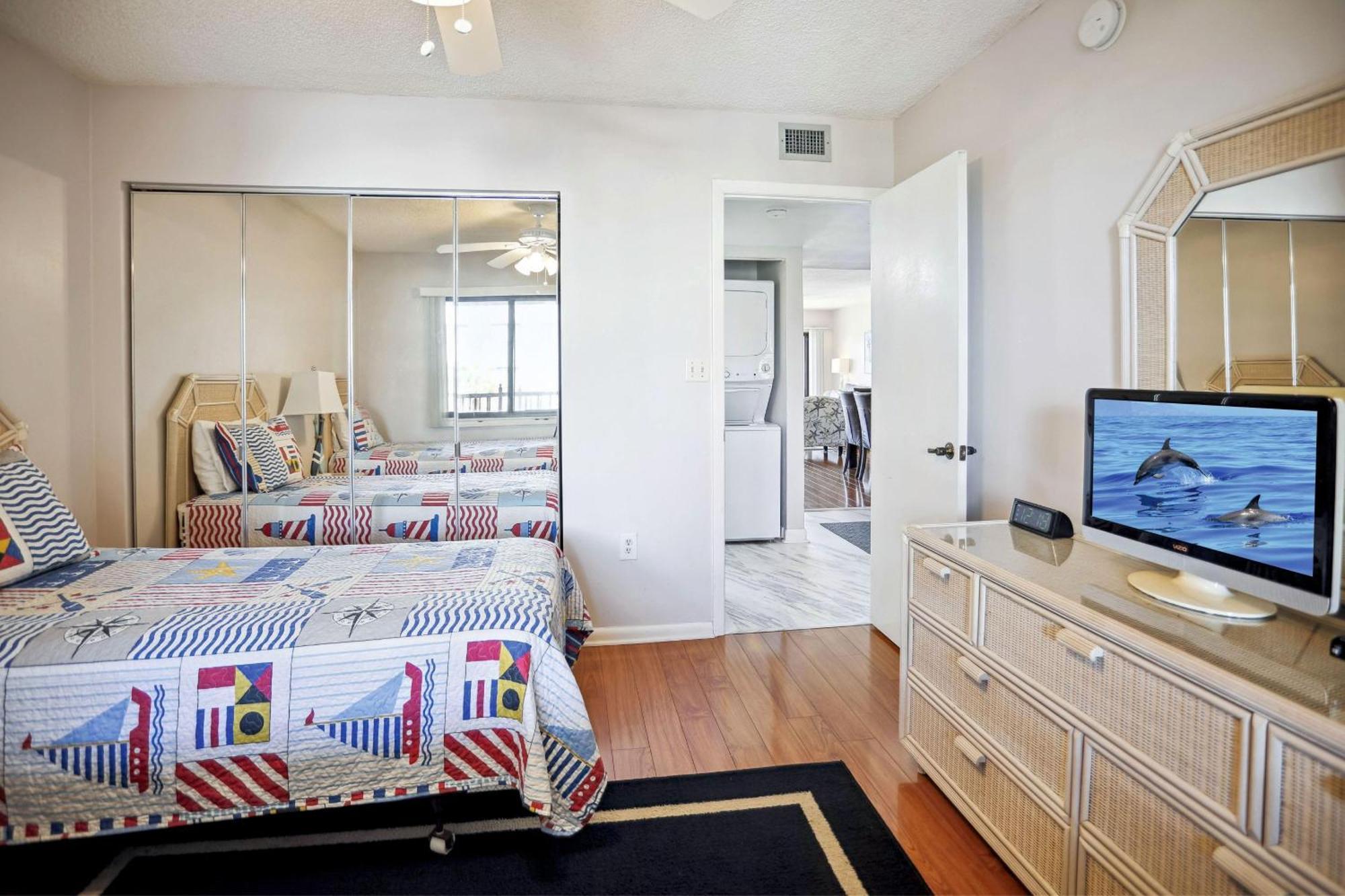 Land's End 5-303 Gulf-bay Front Holiday home