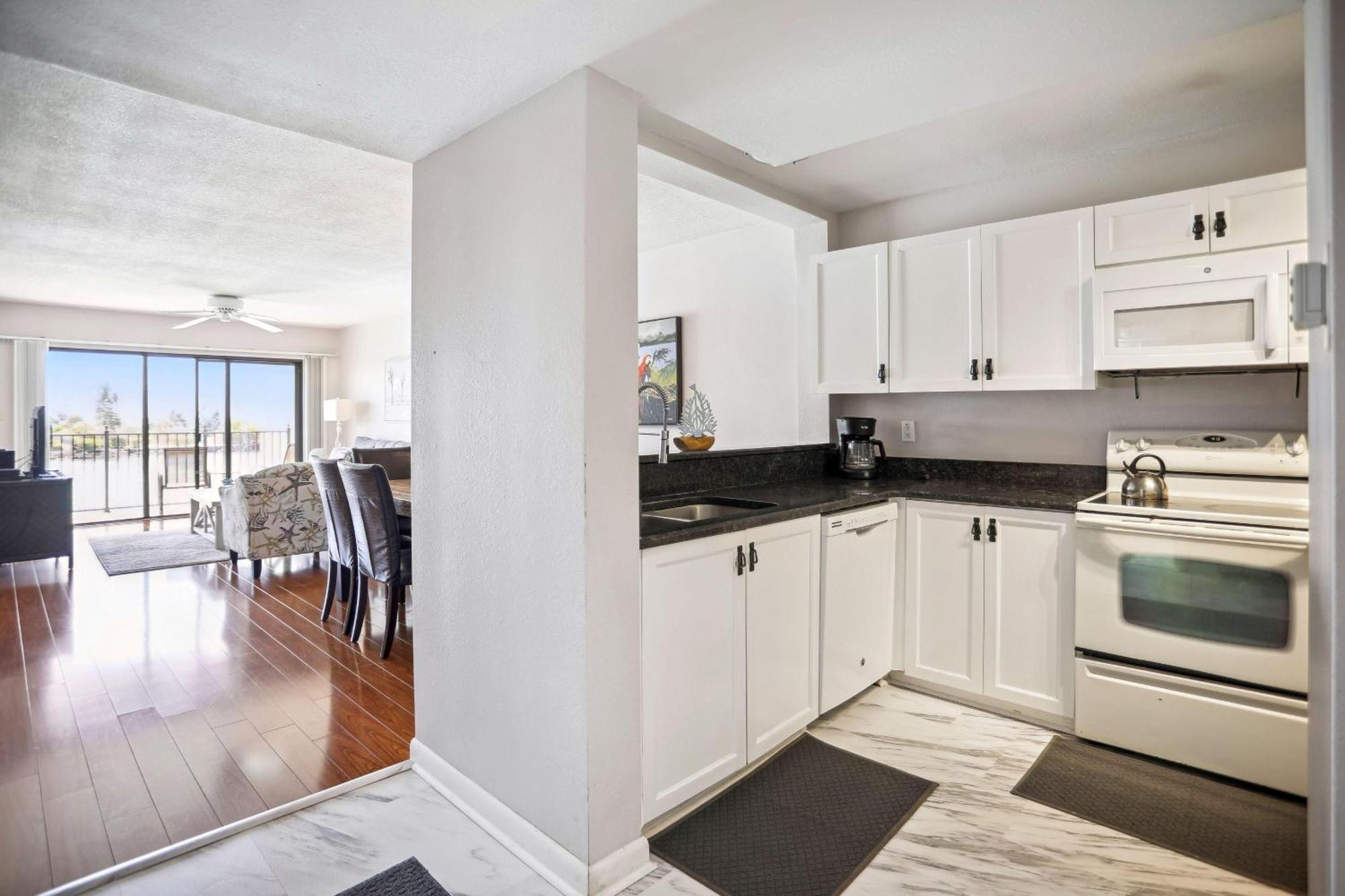 Holiday home Land's End 5-303 Gulf-bay Front