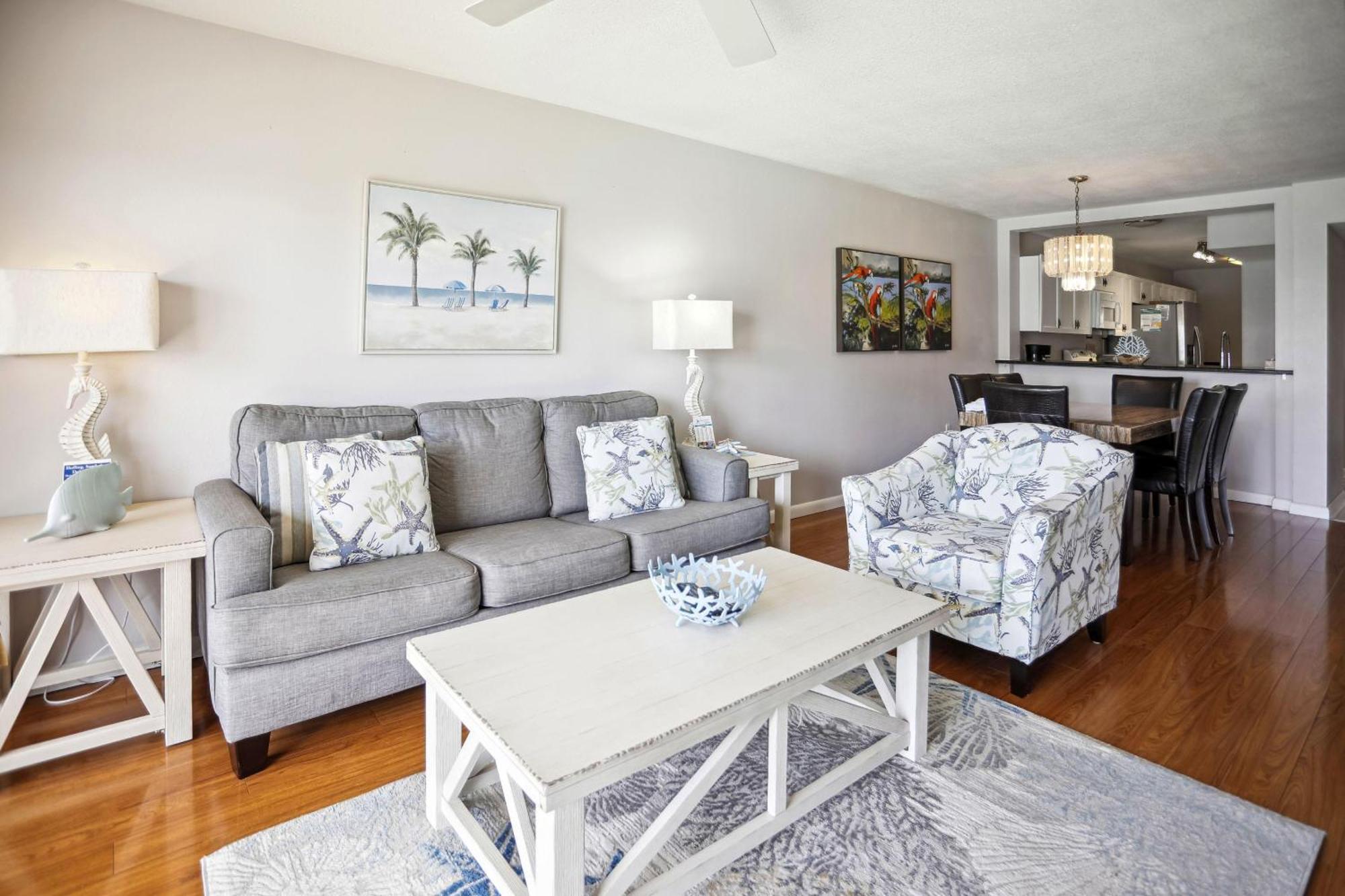 Land's End 5-303 Gulf-bay Front Holiday home *