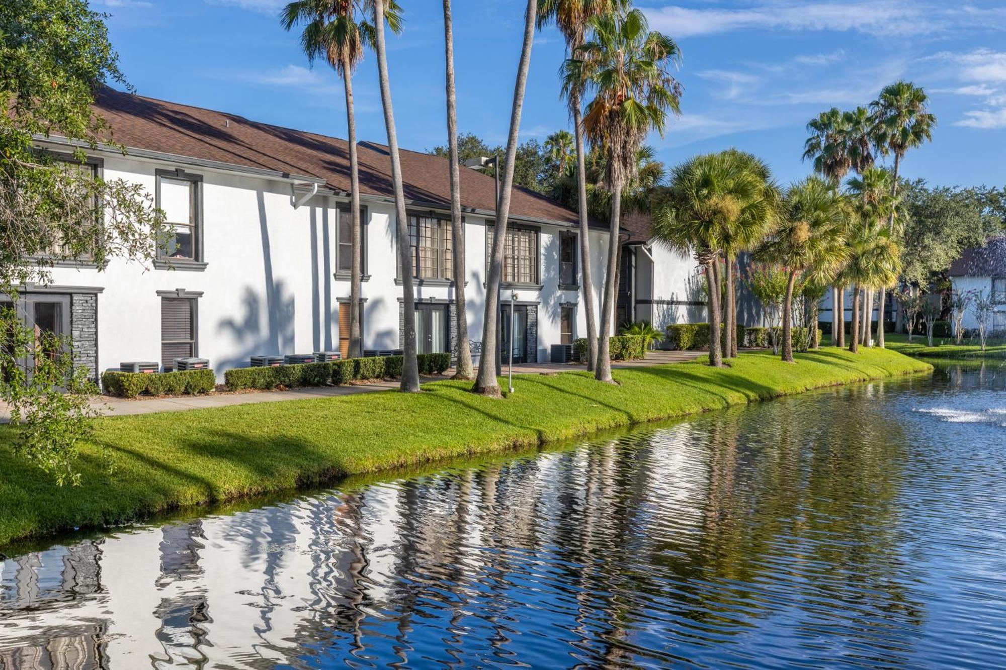 Legacy Vacation & Orlando - Near 3*